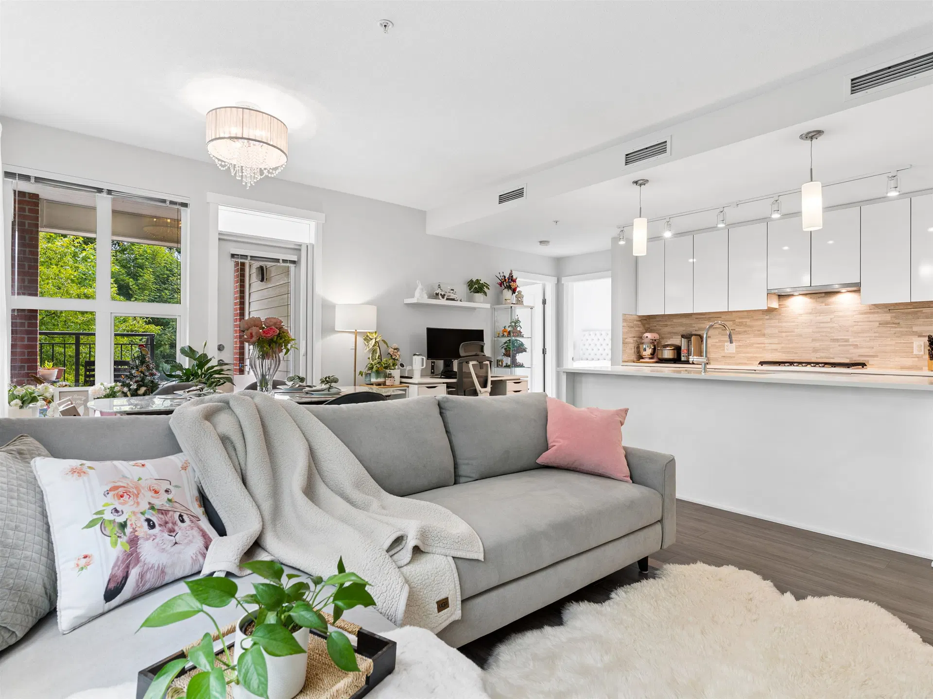 Photo 1 of 36 at #133 – 9551 Alexandra Road