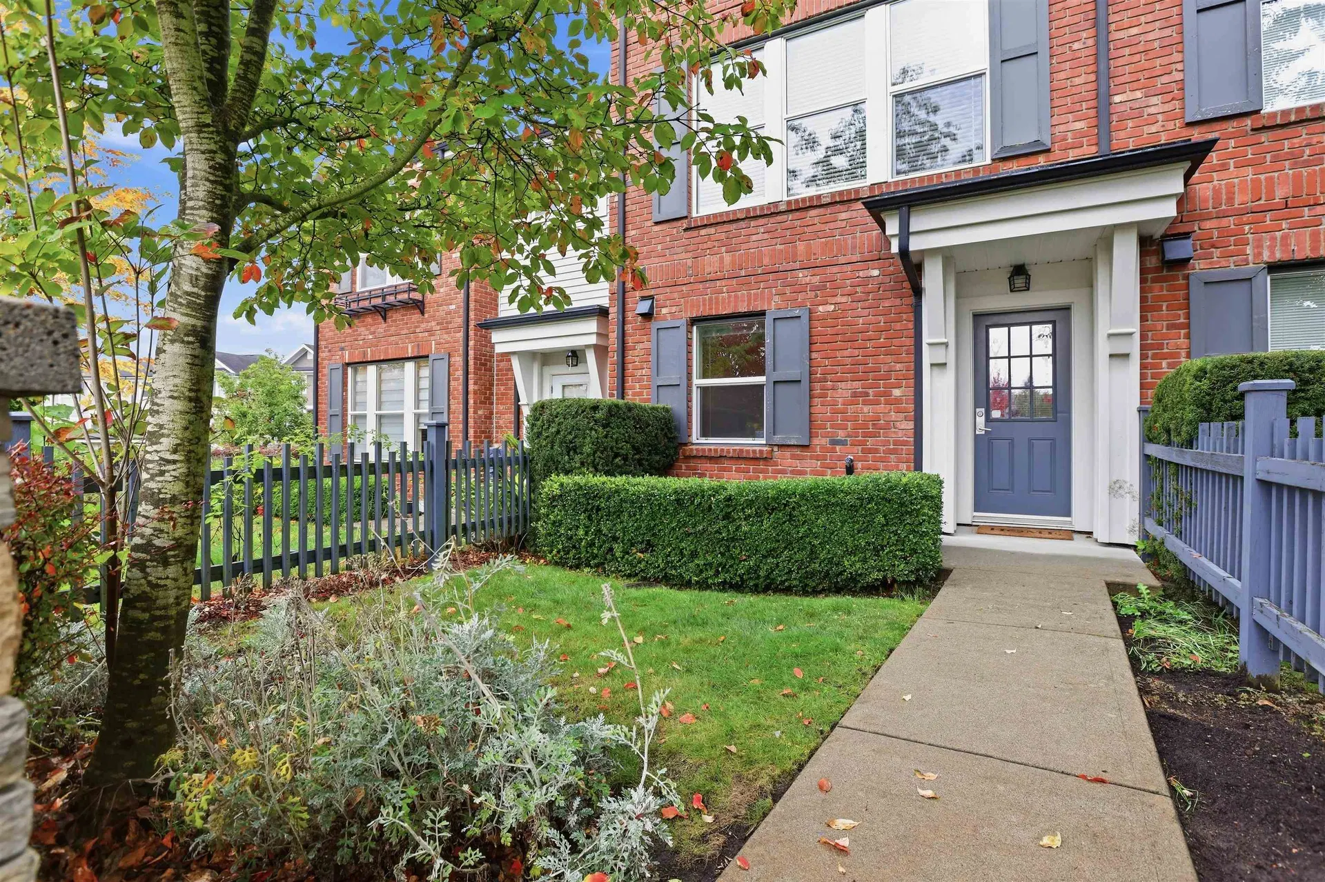 Photo 2 of 40 at #2 – 10415 Delsom Crescent