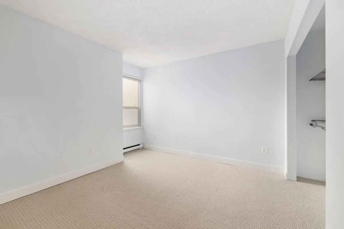 Photo 4 of 28 at #407 – 9857 Manchester Drive