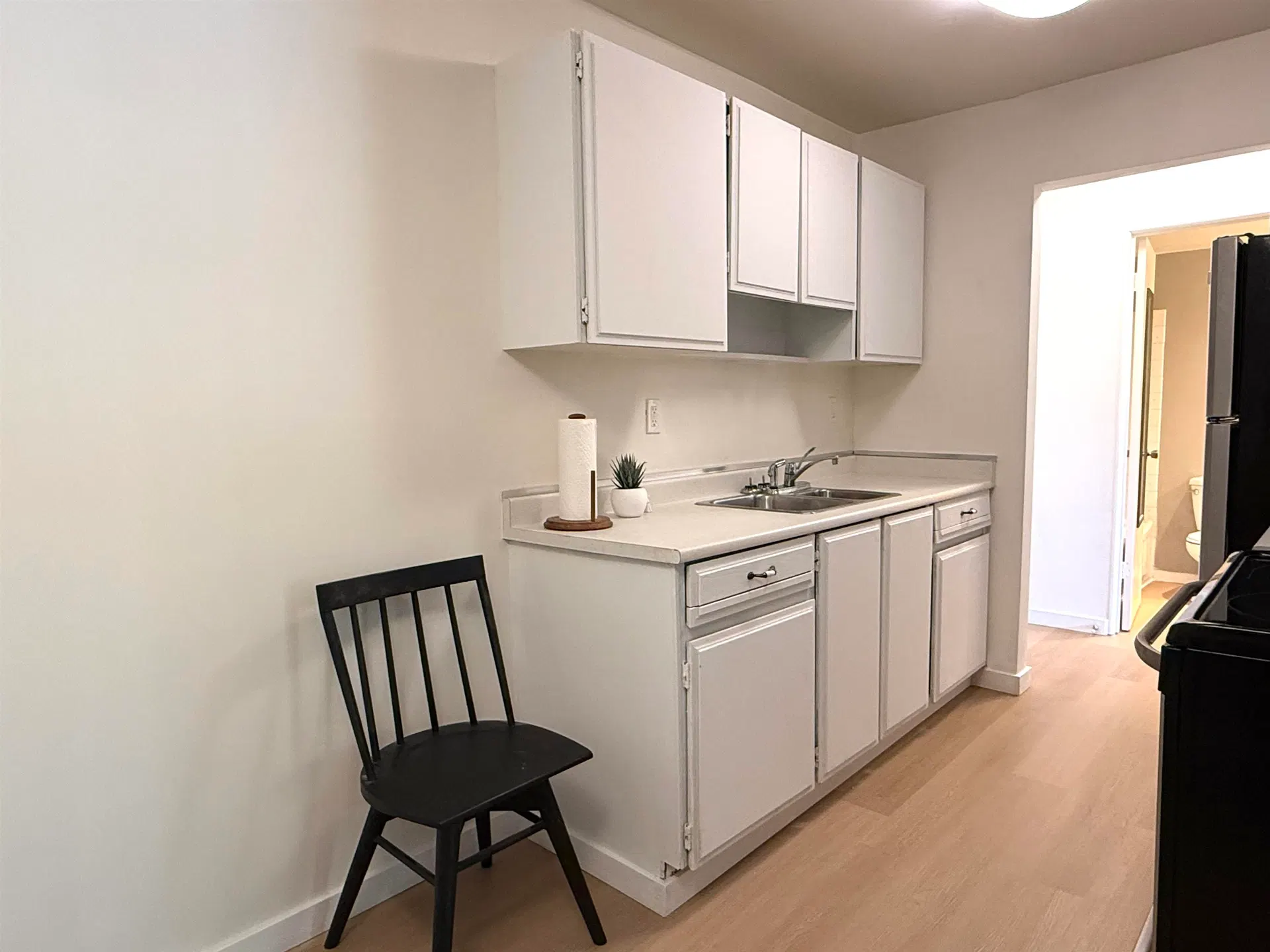 Photo 4 of 36 at #218 – 15020 North Bluff Road