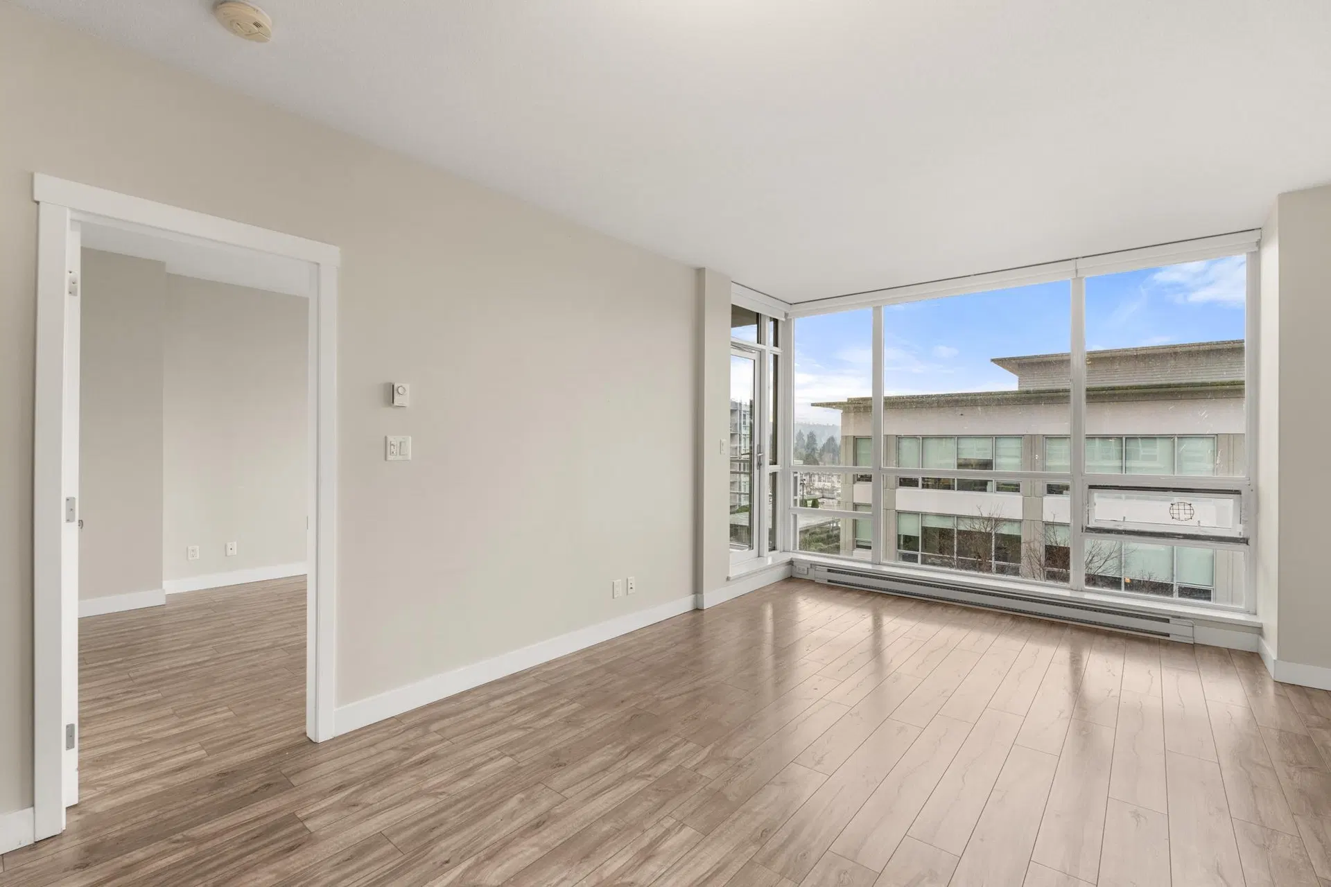Photo 4 of 25 at #802 – 2968 Glen Drive