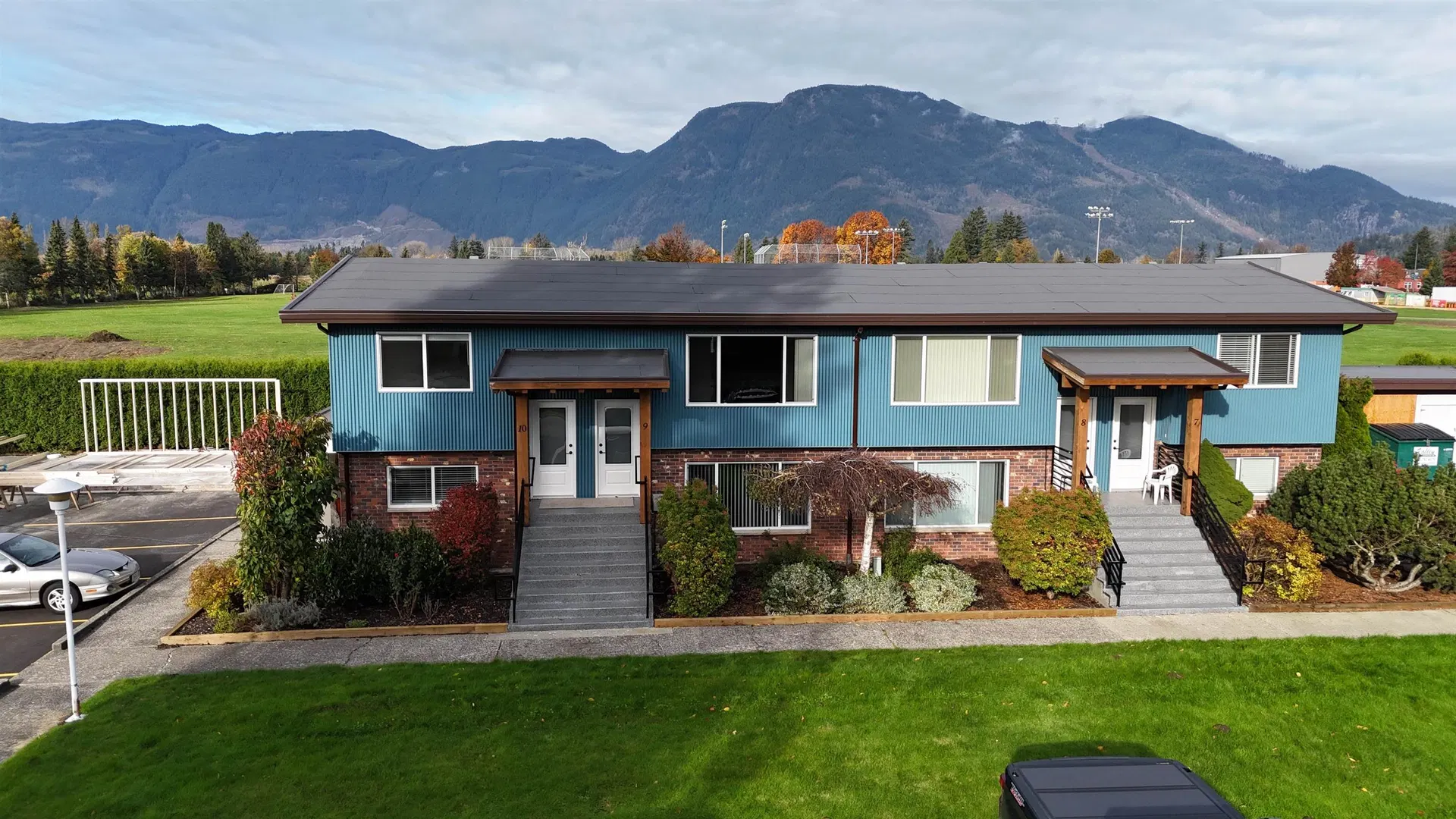Photo 2 of 24 at #7 – 1725 Beaman Drive
