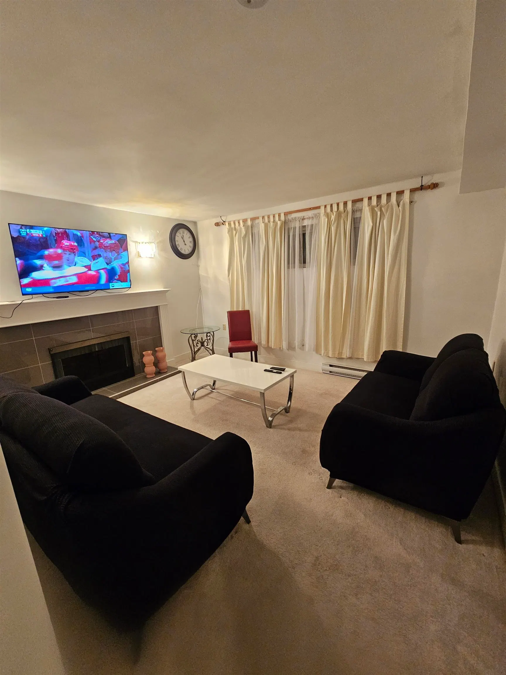 Photo 3 of 19 at Basement suite – 1112 Sprice Avenue