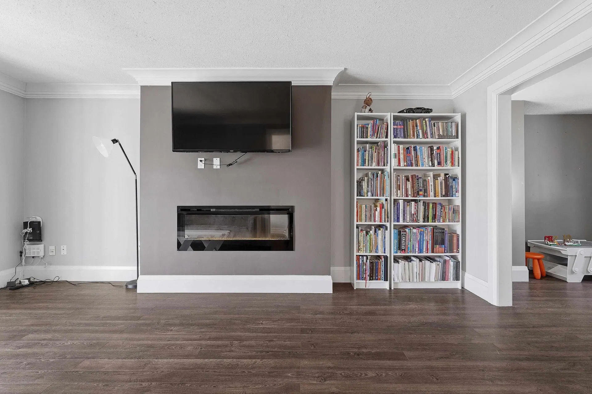 Photo 4 of 40 at 23423 Sandpiper Avenue