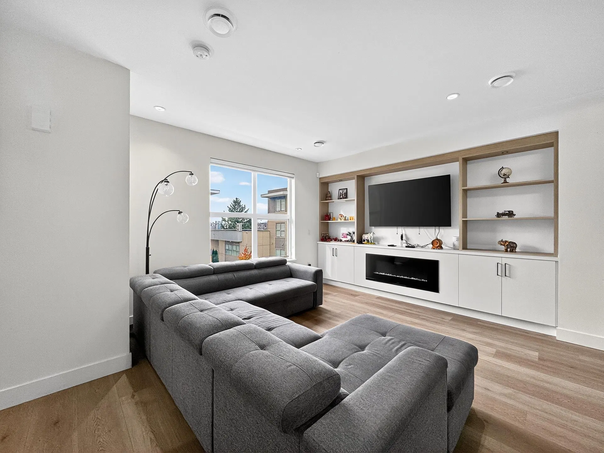 Photo 3 of 33 at #30 – 12585 104a Avenue