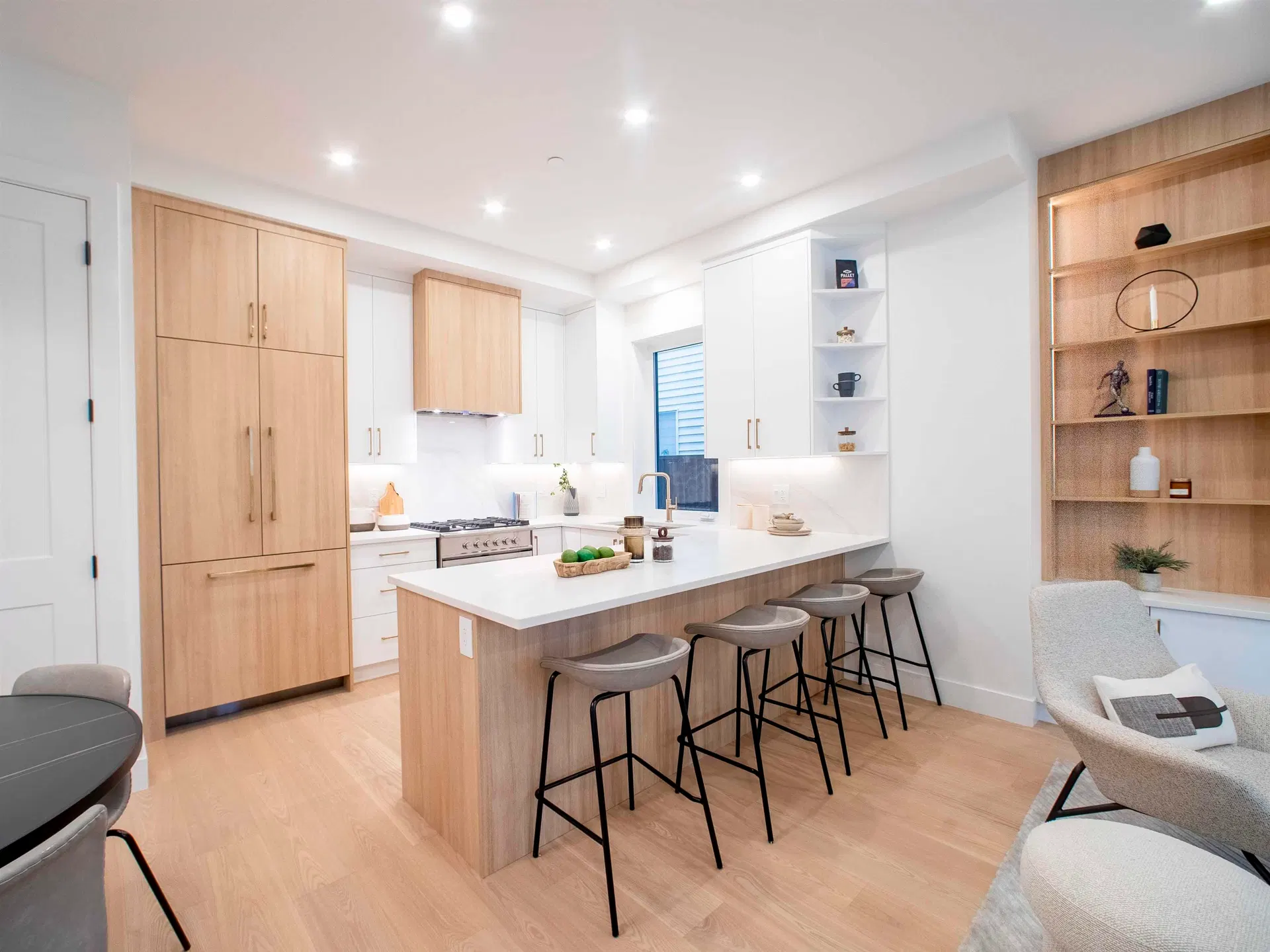 Photo 5 of 26 at #1 – 2785 W 21 Avenue