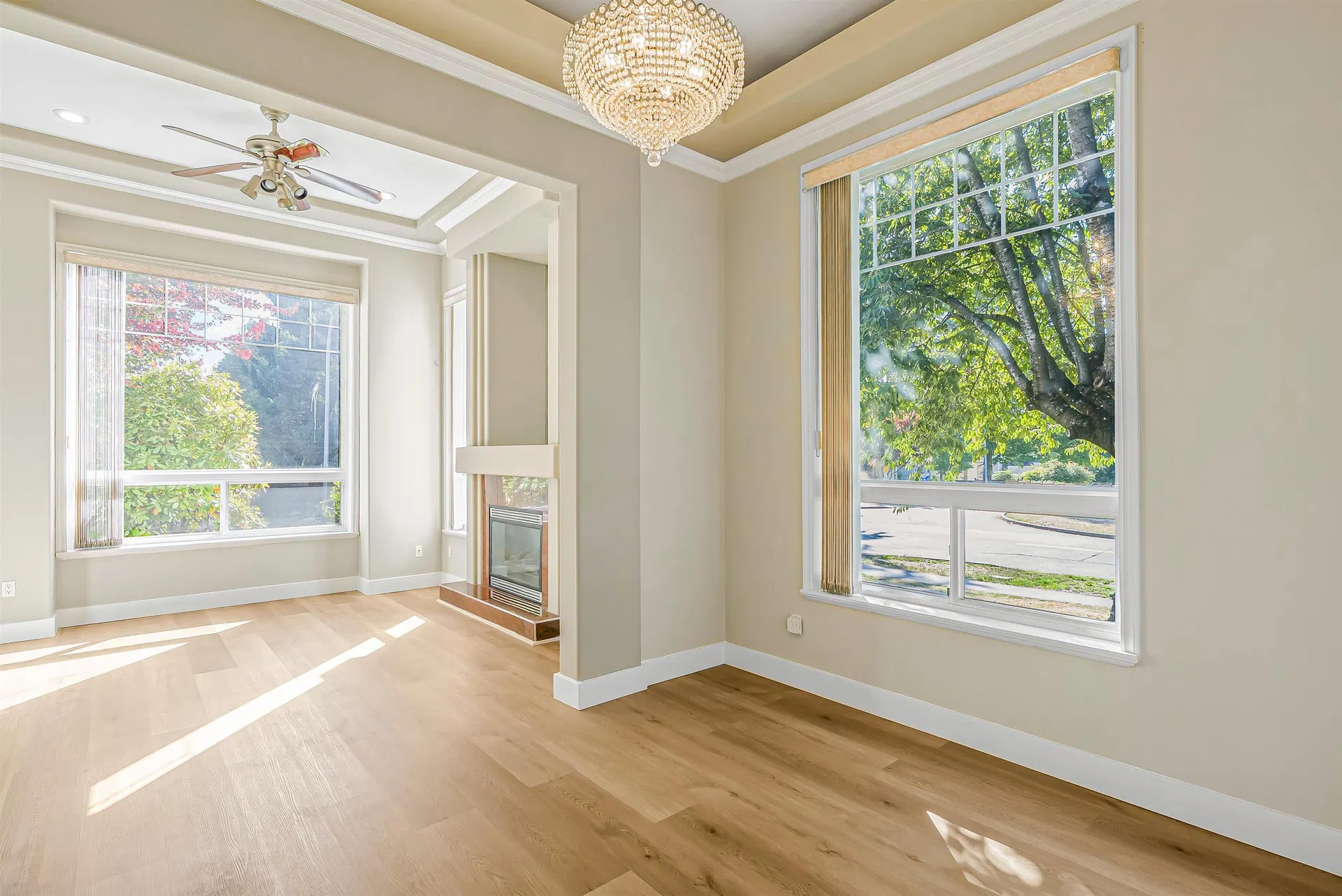 Photo 5 of 40 at 14405 89a Avenue