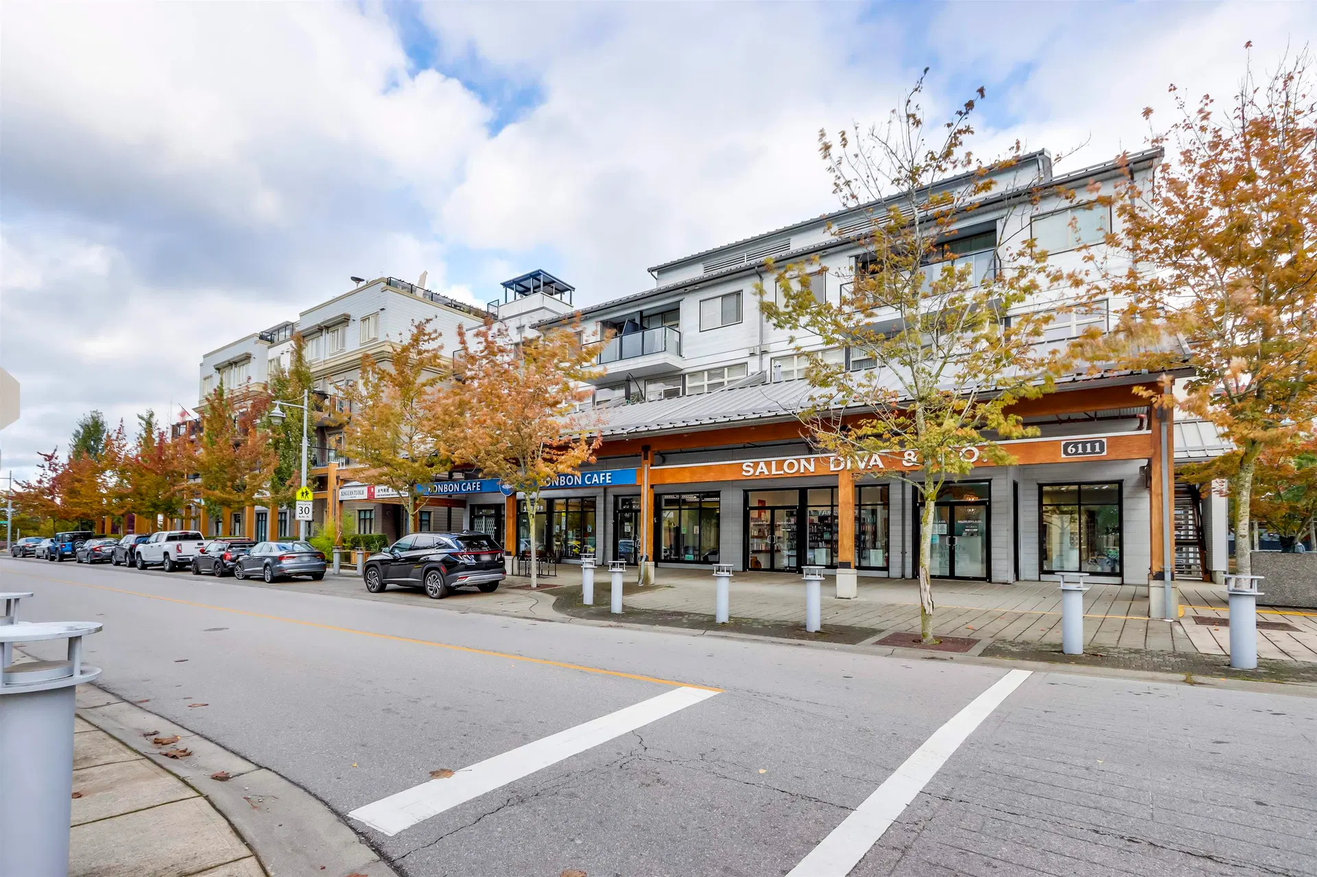 Photo 1 of 22 at #209 – 6077 London Road