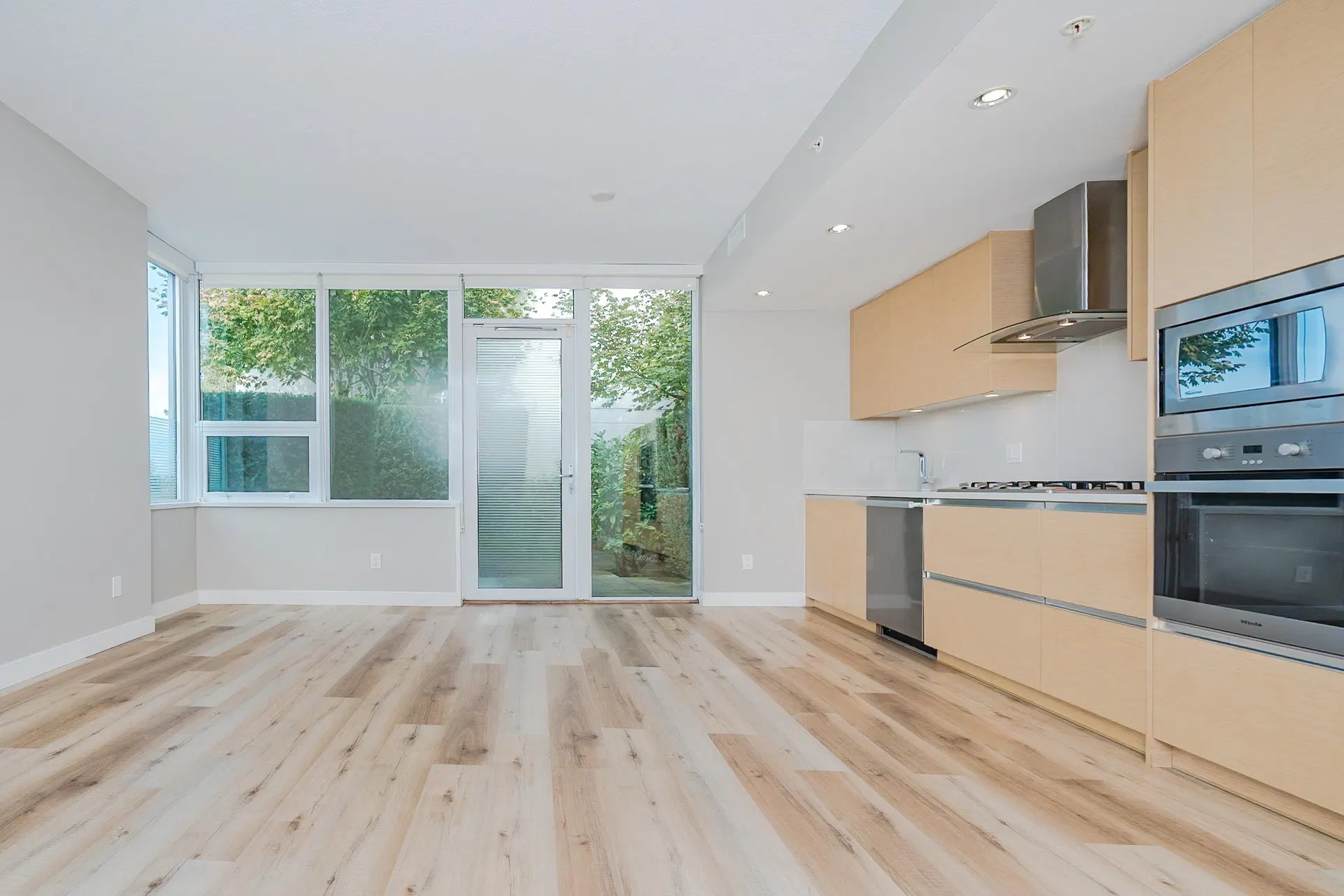 Photo 2 of 17 at #101 – 4539 Cambie Street