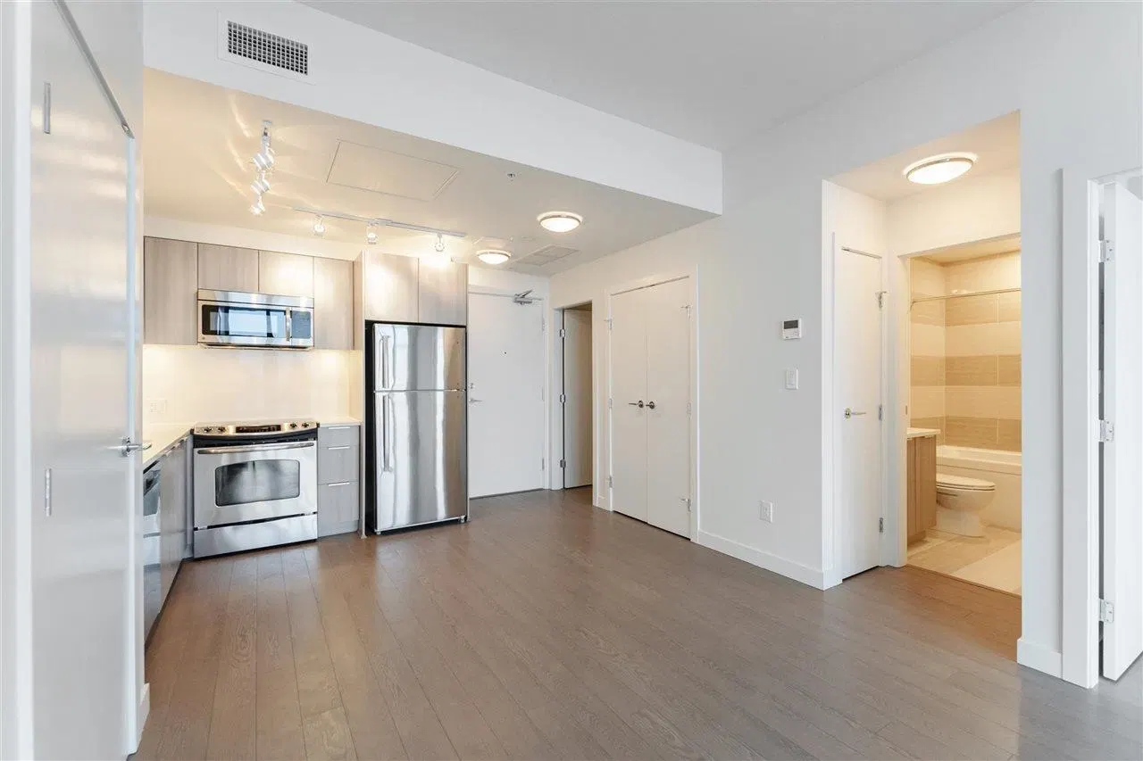 Photo 4 of 21 at #3303 – 13308 Central Avenue
