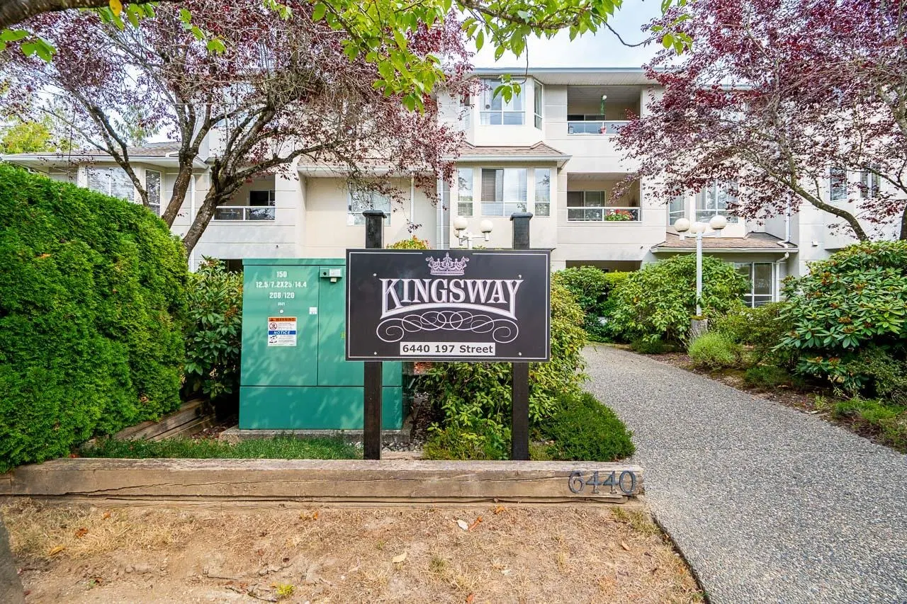 Photo 3 of 38 at #307 – 6440 197 Street
