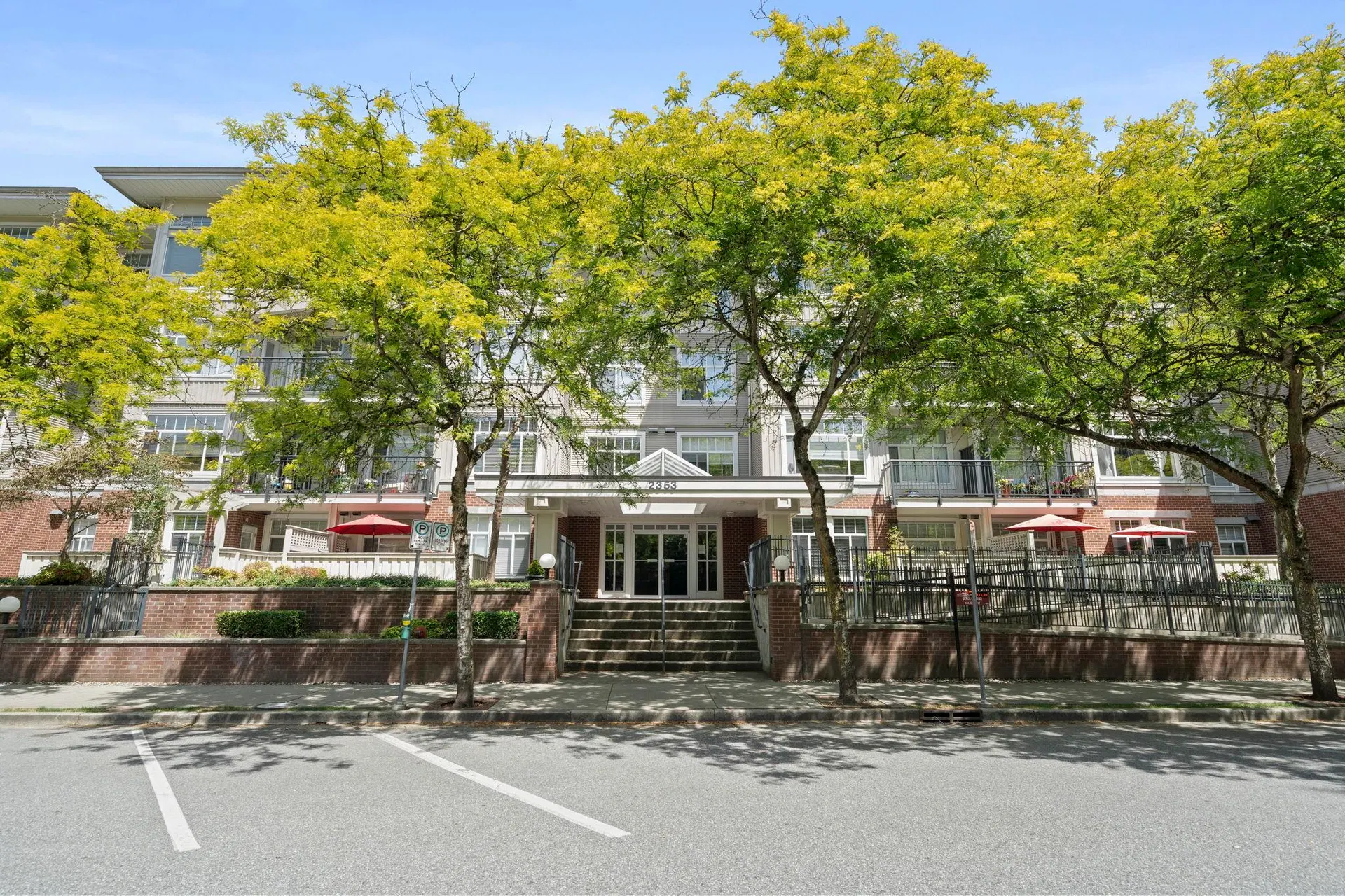 Photo 2 of 25 at #211 – 2353 Marpole Avenue