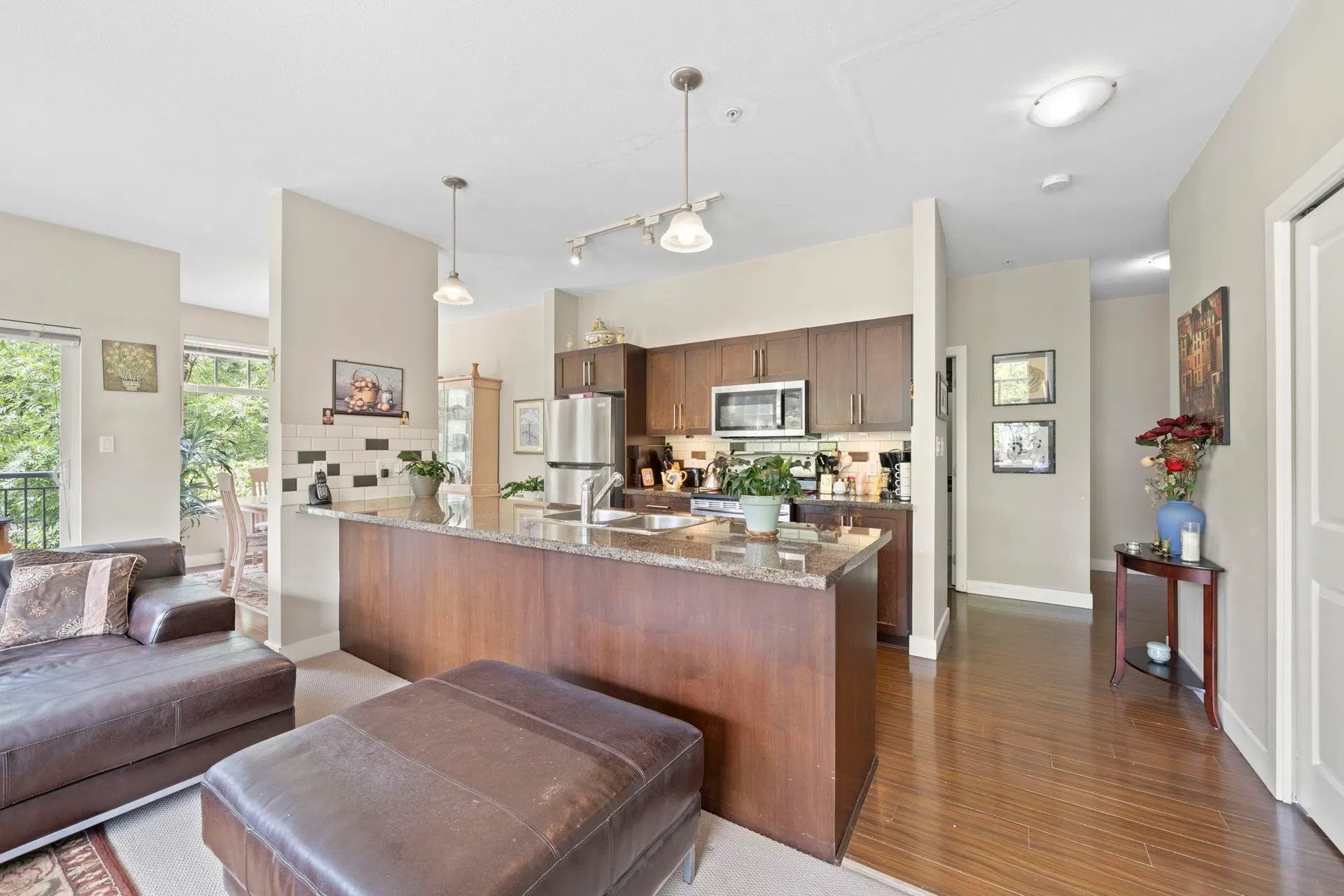 Photo 4 of 25 at #211 – 2353 Marpole Avenue