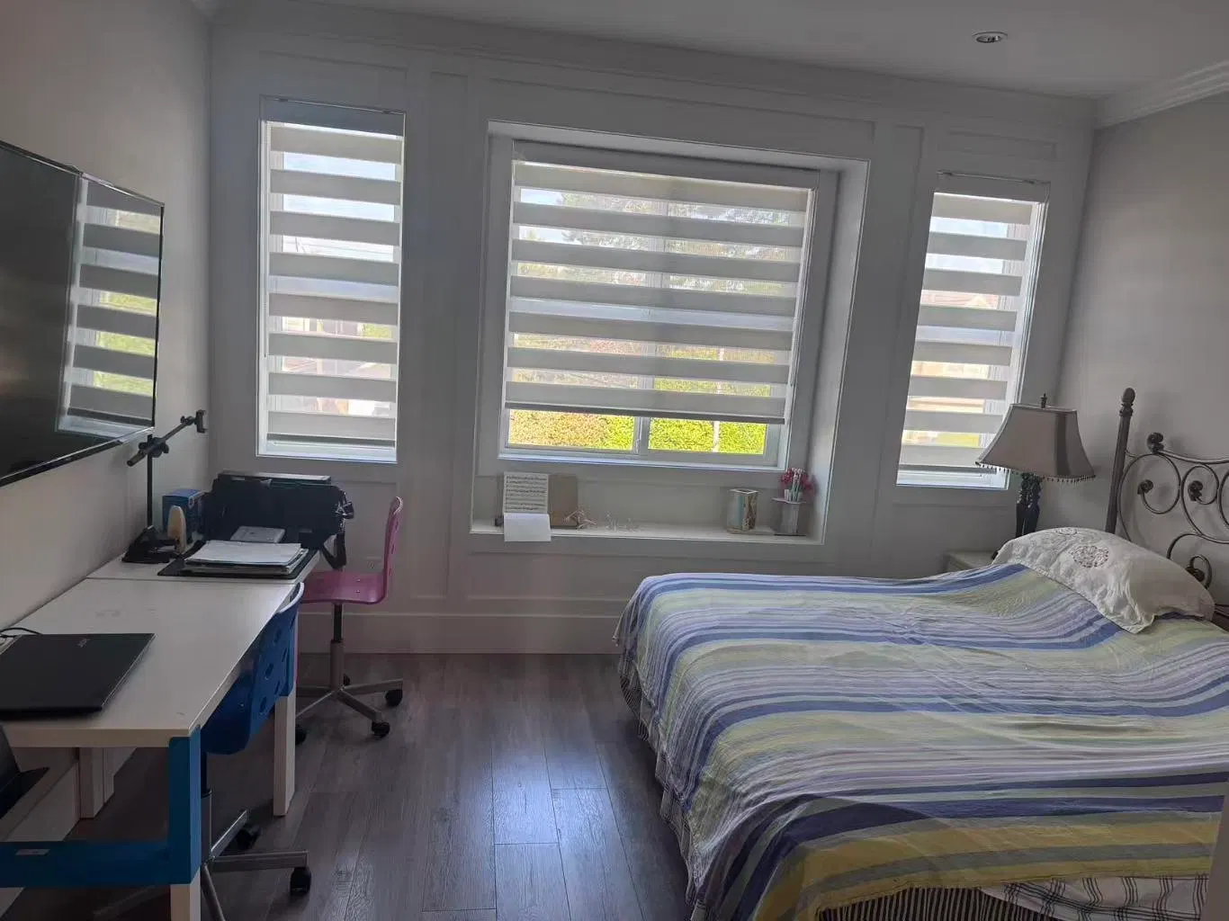 Photo 3 of 4 at upper floor – 8208 Ash Street