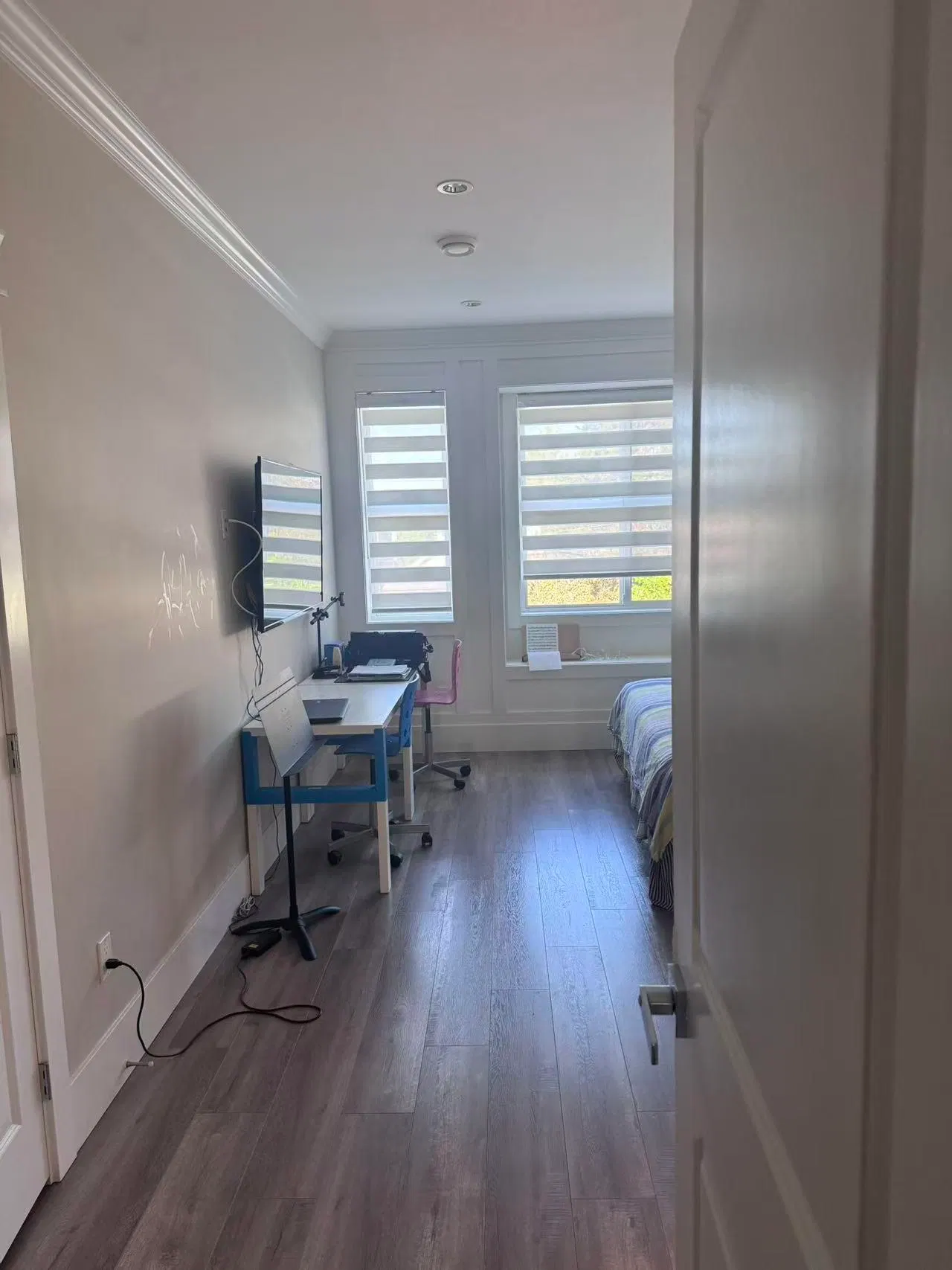 Photo 4 of 4 at upper floor – 8208 Ash Street