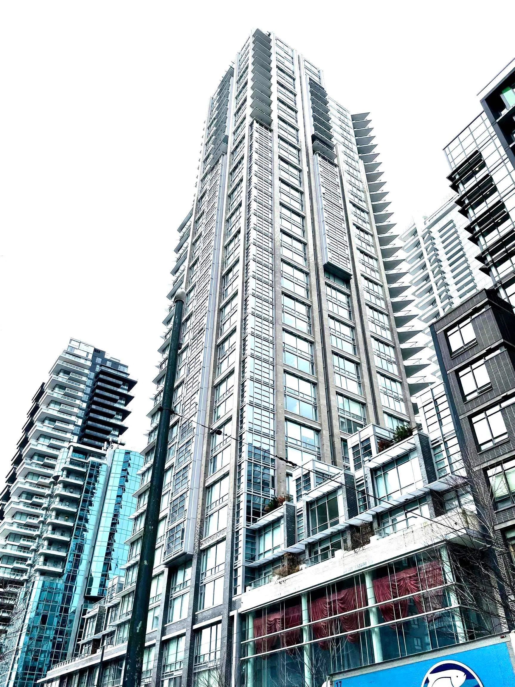 Photo 2 of 23 at #3108 – 1283 Howe Street