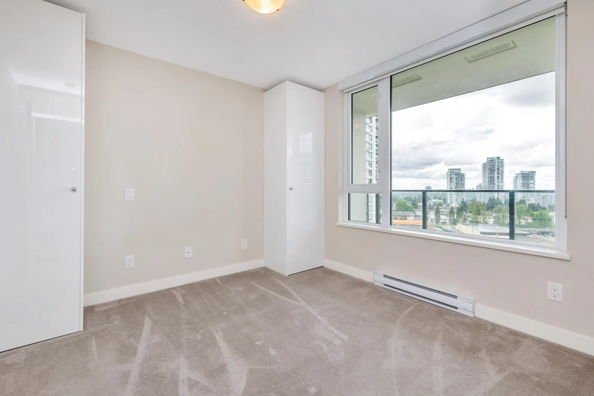 Photo 4 of 9 at #1407 – 602 Como Lake Avenue