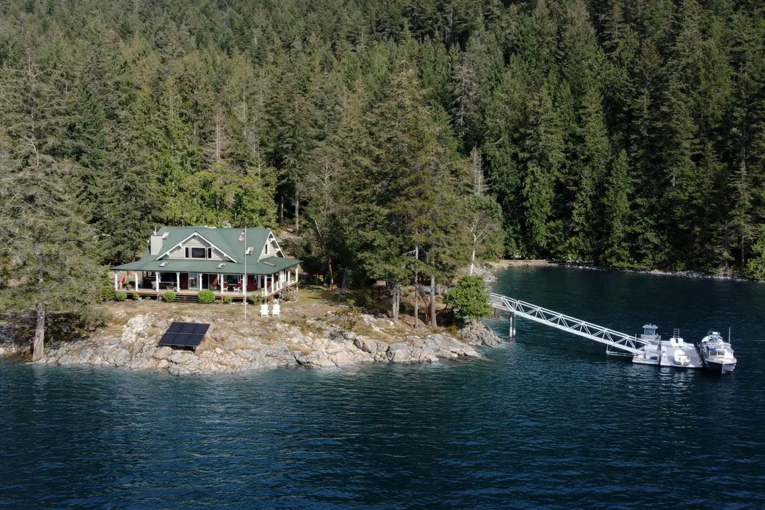 DL6129 Nelson Island