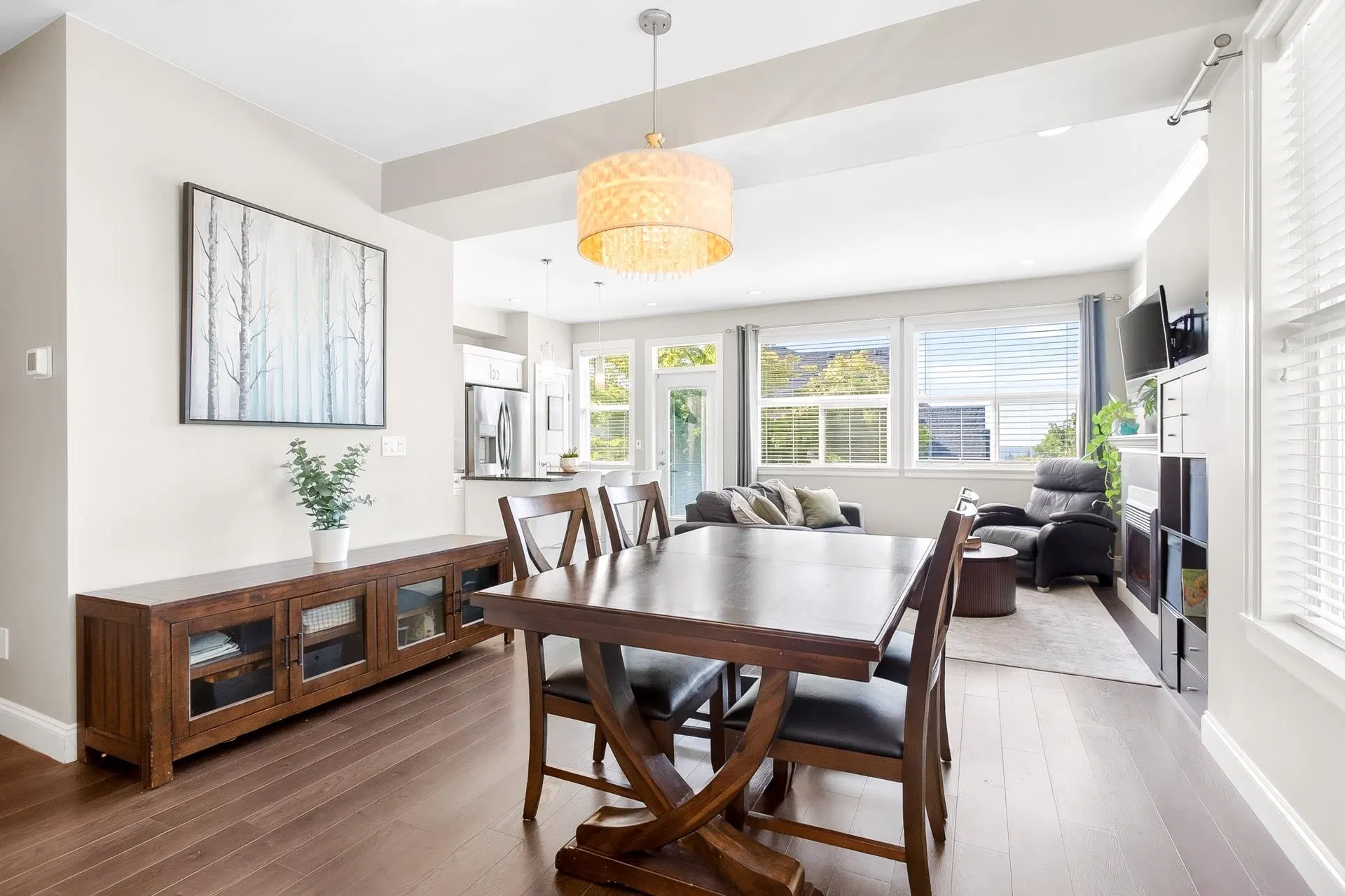 Photo 4 of 40 at #5 – 1395 Marguerite Street