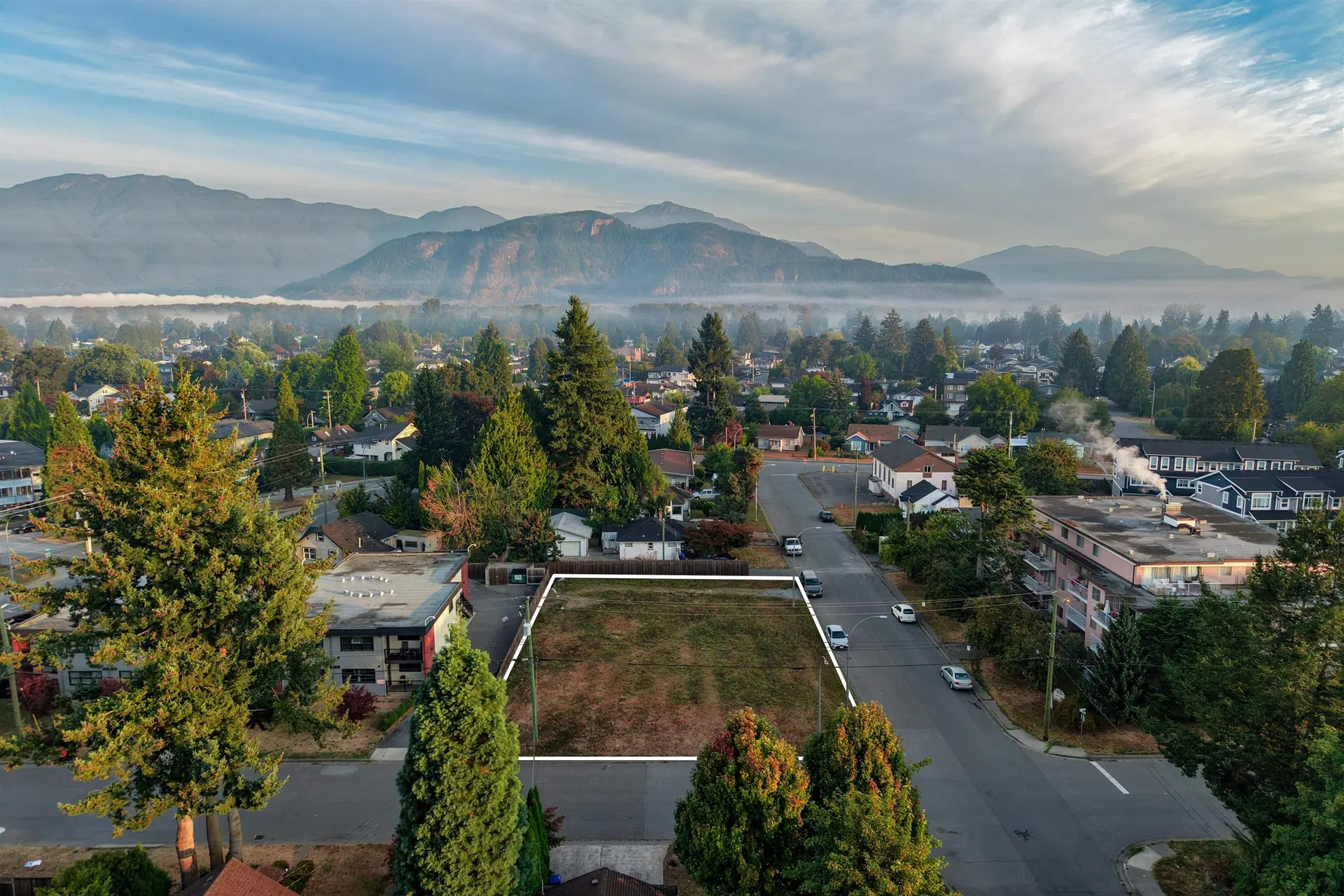 Photo 1 of 26 at 46019 Mellard Avenue