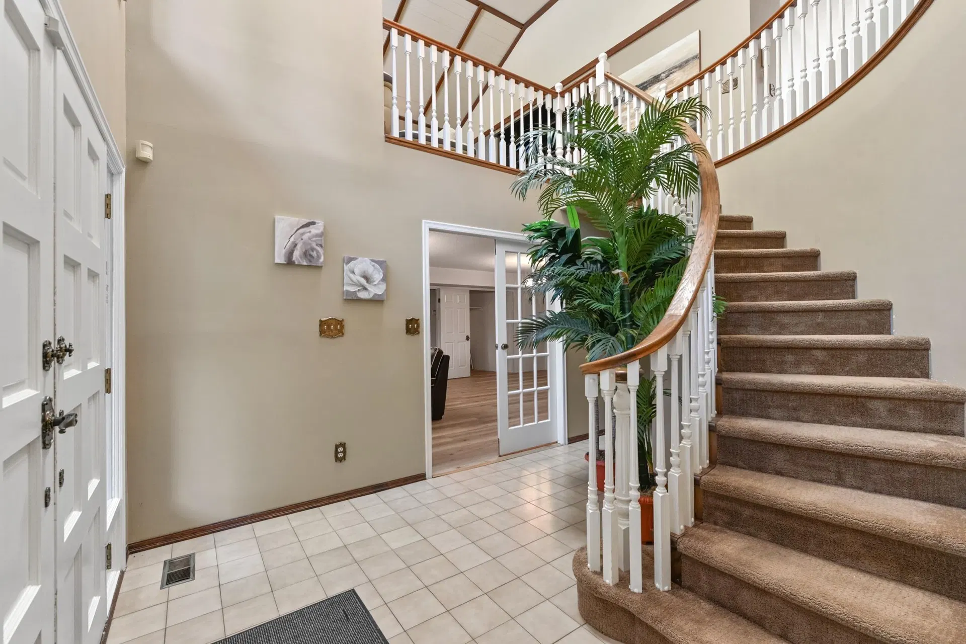 Photo 5 of 40 at 21480 18 Avenue