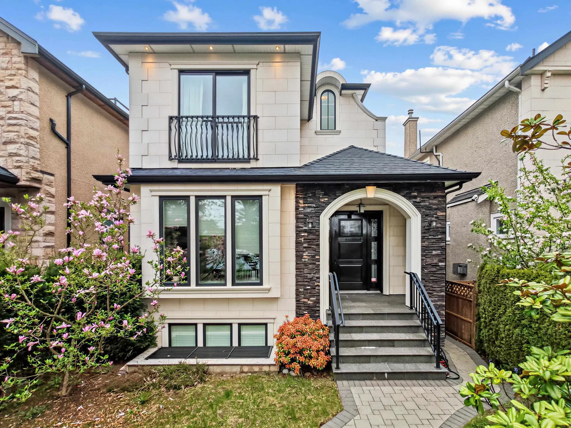 Photo 1 of 40 at 4555 W 9th Avenue