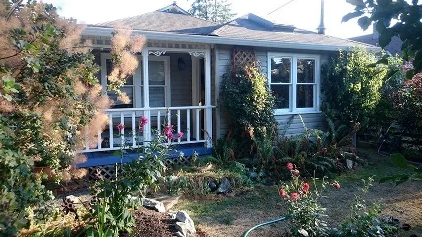 Photo 1 of 39 at 20530 Westfield Avenue