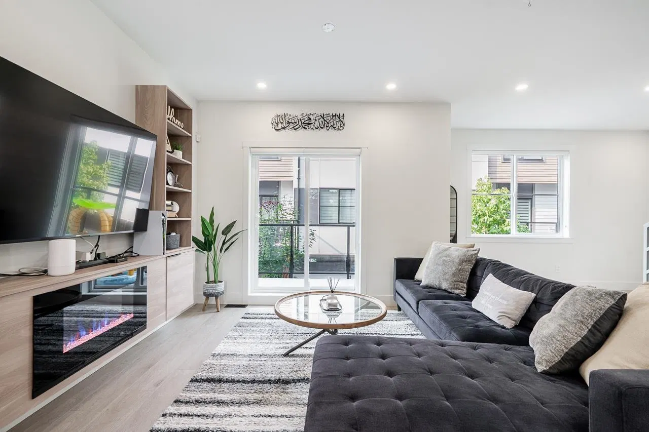 Photo 5 of 24 at #27 – 6138 128 Street