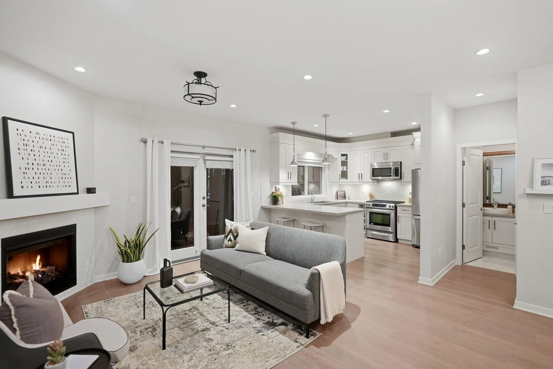 Photo 5 of 40 at 248 E 6th Street