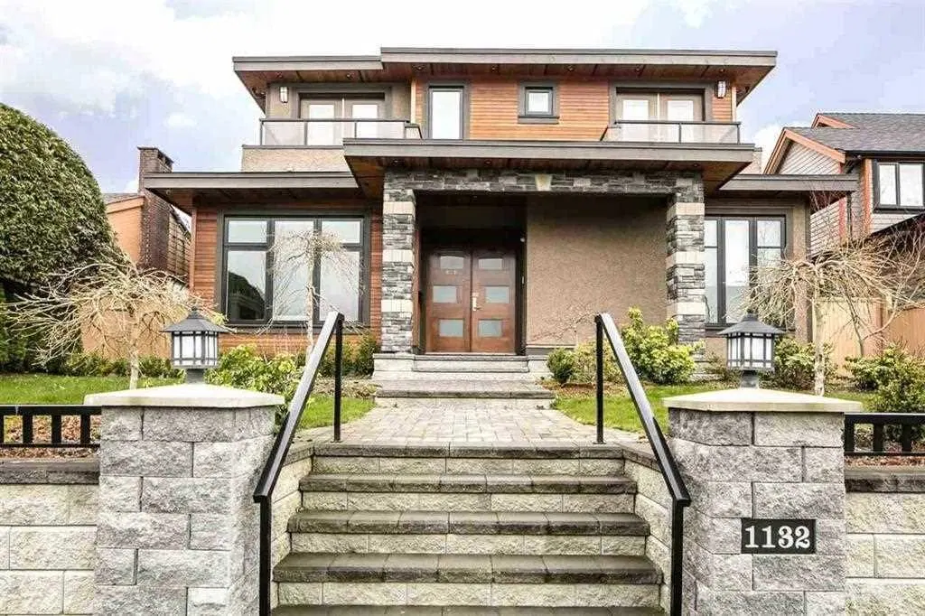 Photo 3 of 18 at 1132 Cloverley Street