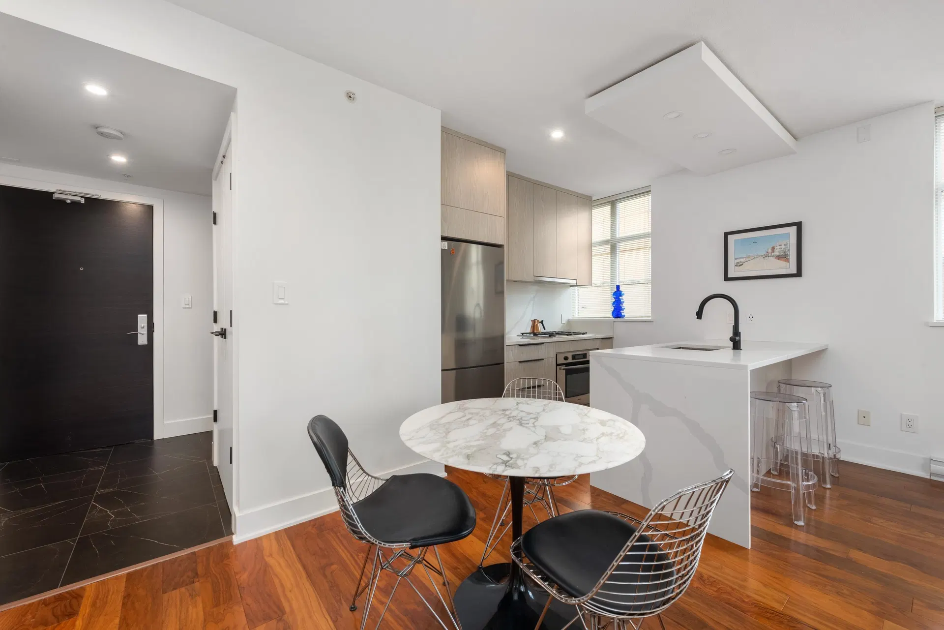 Photo 3 of 25 at #303 – 988 Richards Street