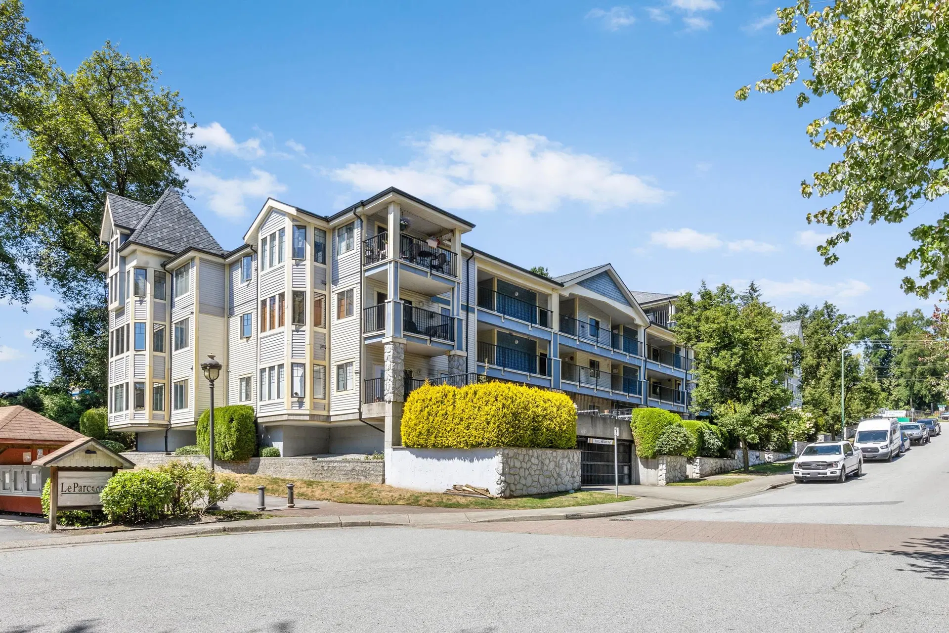 Photo 1 of 13 at #402 – 102 Begin Street