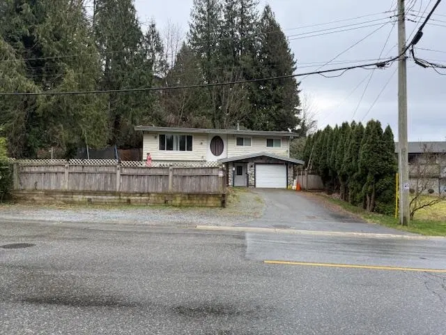 Photo 3 of 7 at 33368 Knight Avenue