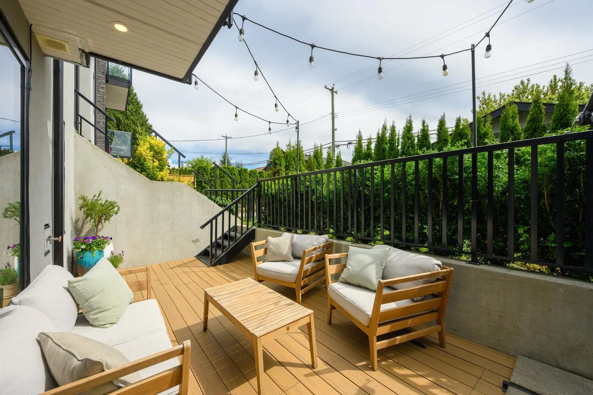 Photo 4 of 40 at #3 – 215 E 21st Street