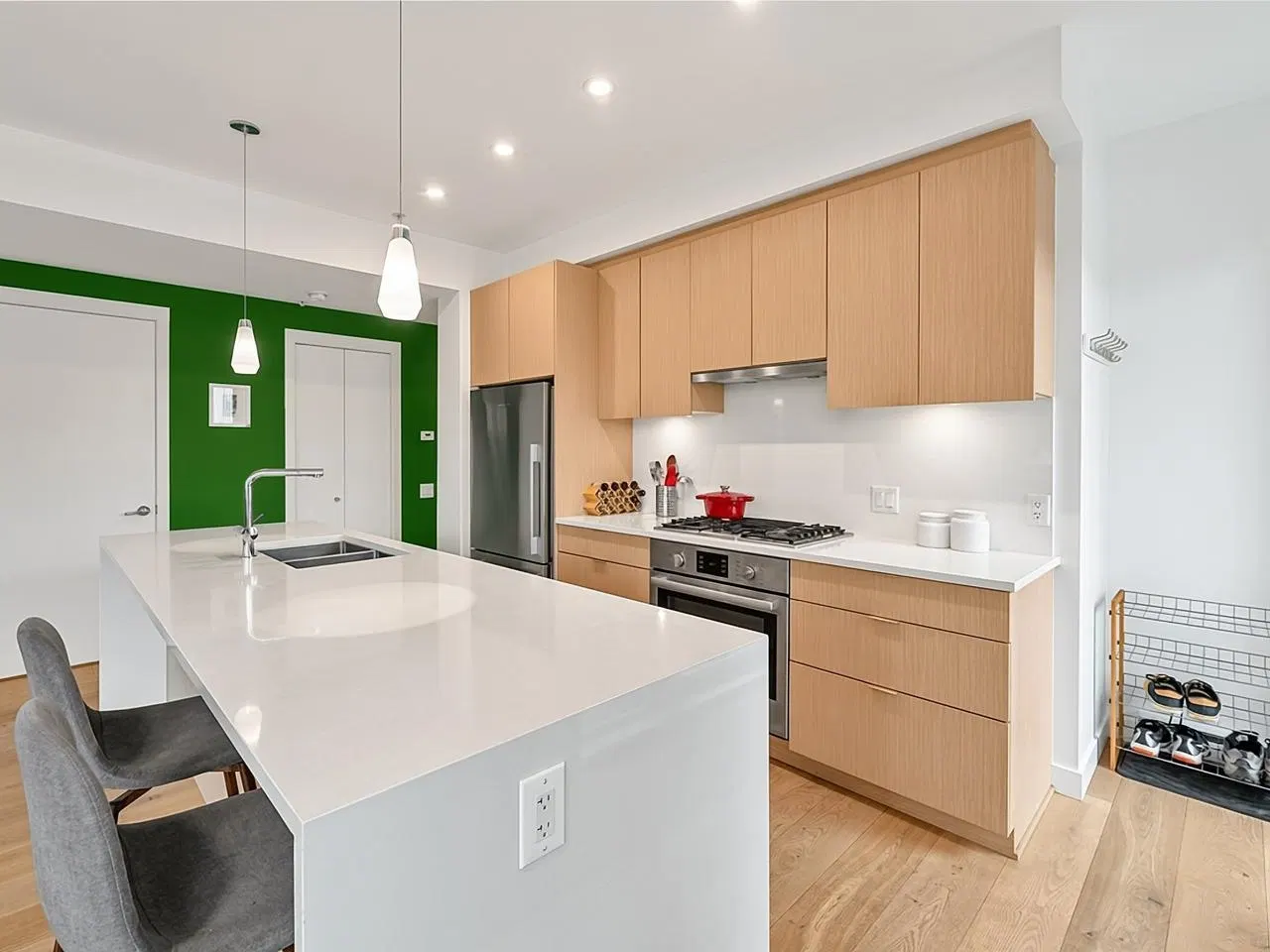 Photo 5 of 35 at #104 – 108 E 35th Avenue