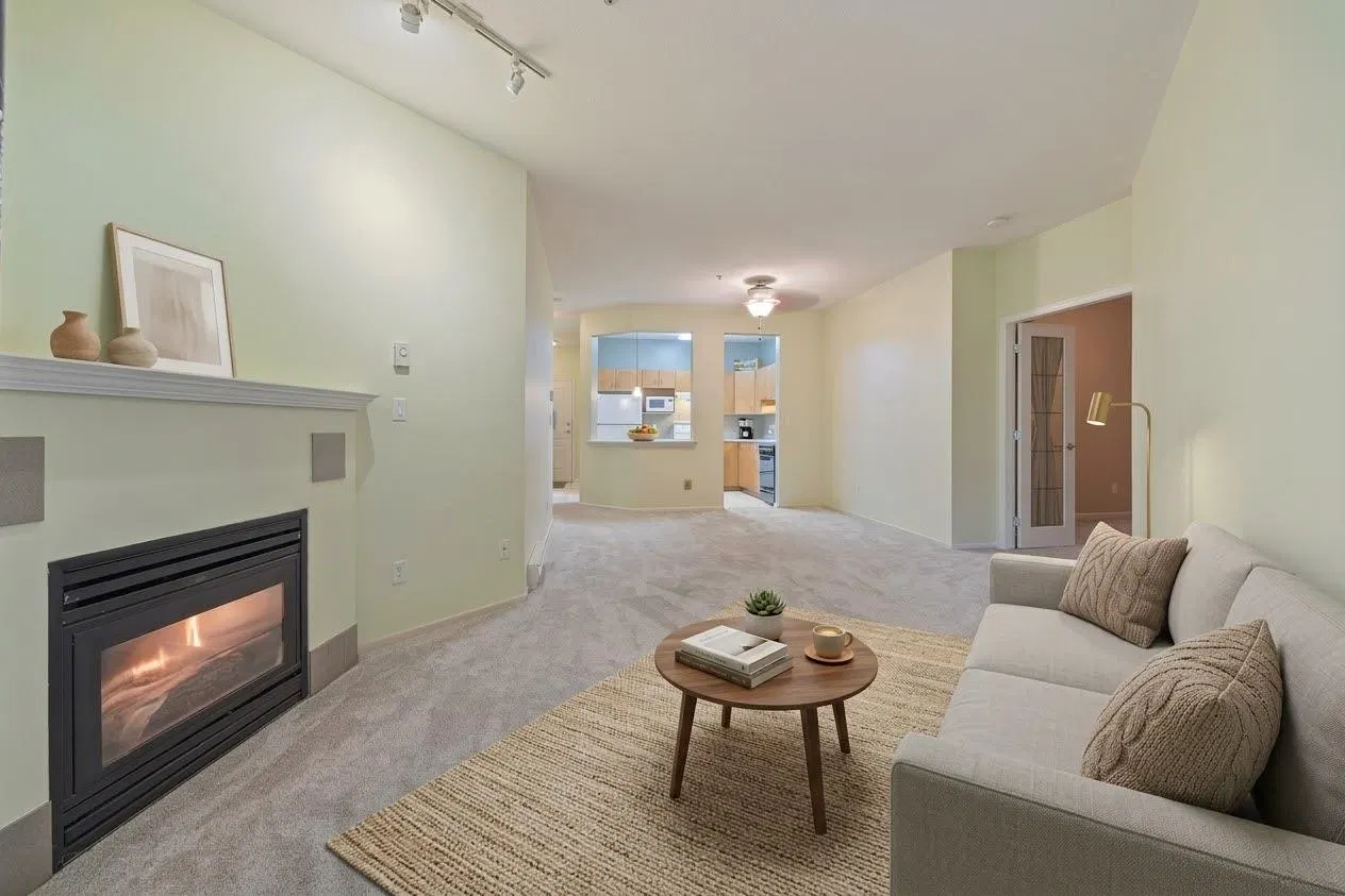 #106 – 20239 Michaud Crescent