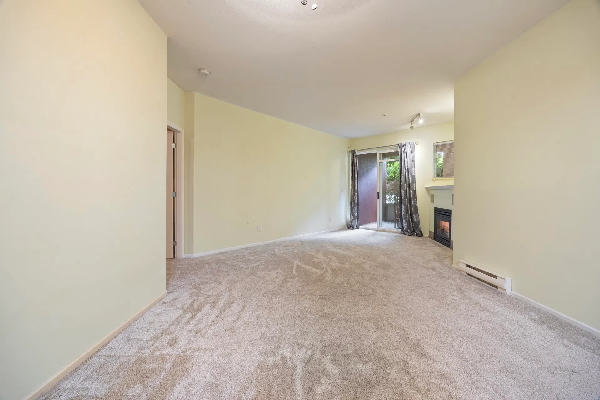 Photo 4 of 35 at #106 – 20239 Michaud Crescent