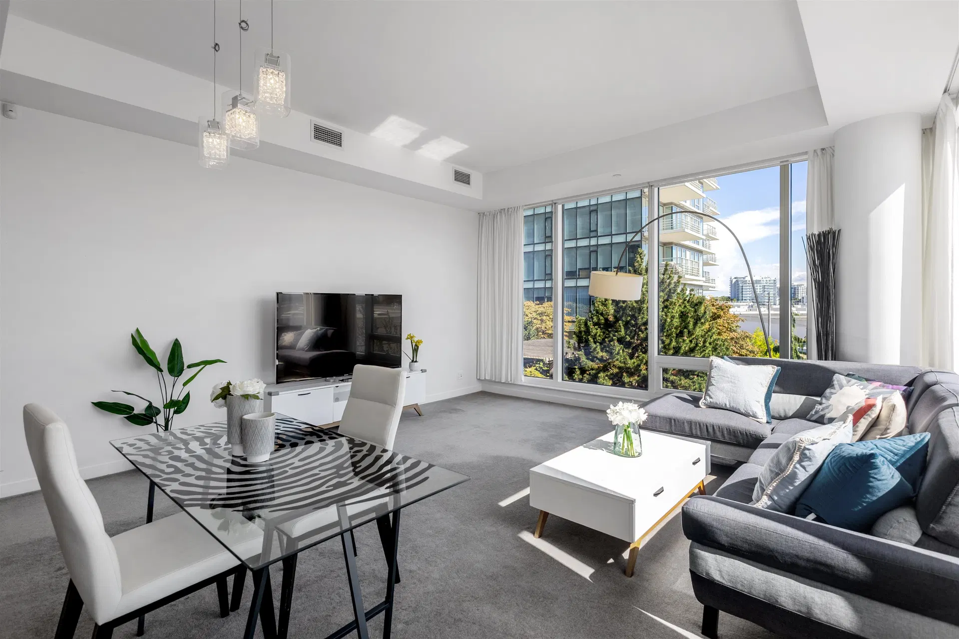 Photo 3 of 34 at #306 – 5177 Brighouse Way