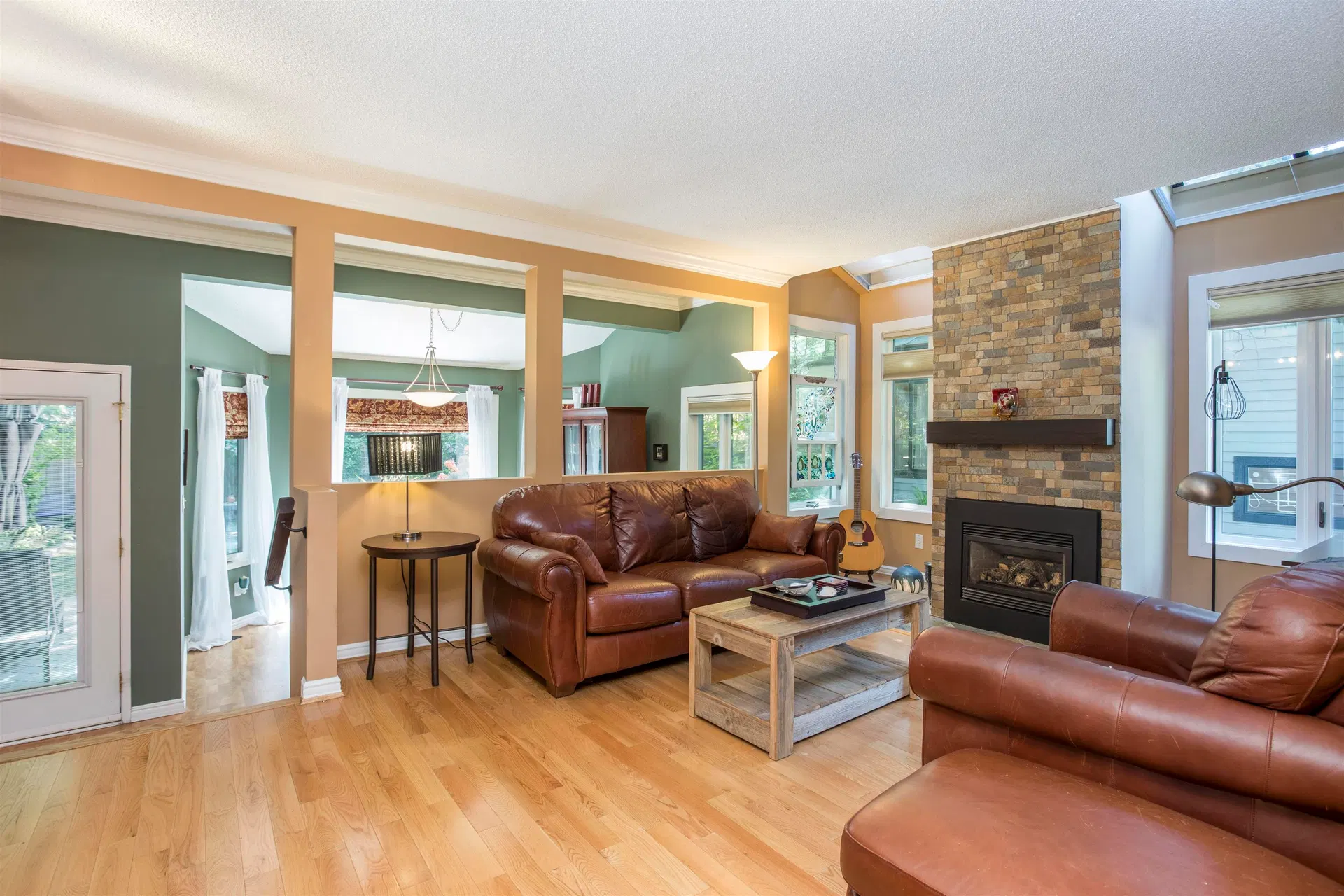 Photo 5 of 35 at 1989 Cedar Village Crescent