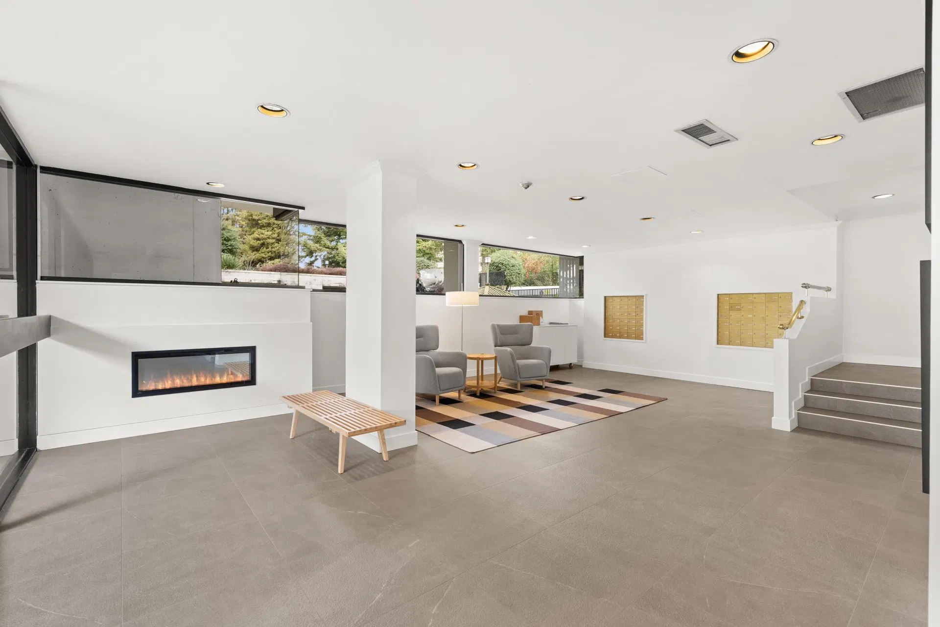 Photo 4 of 39 at #704 – 650 16th Street