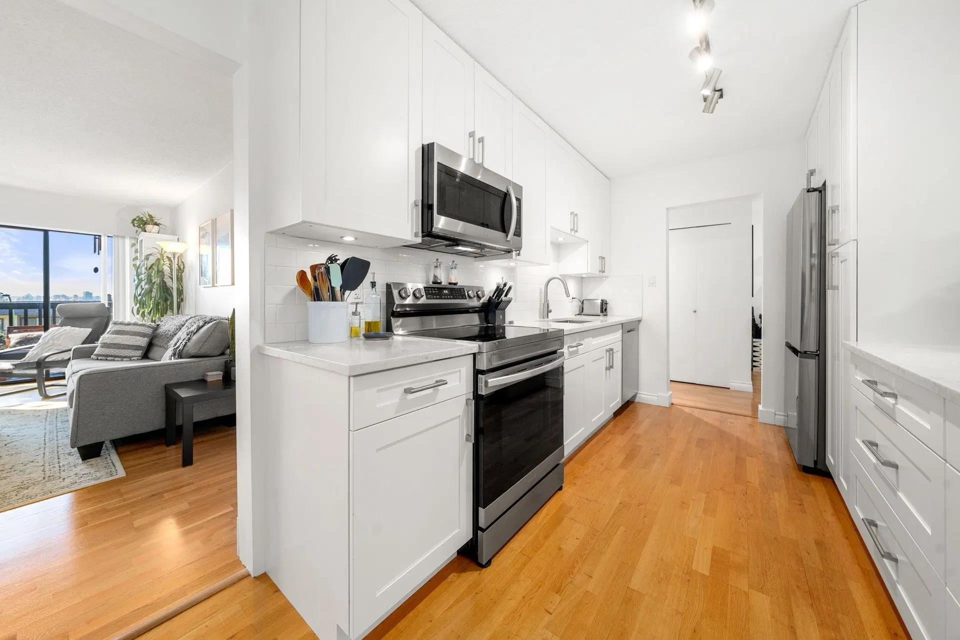 Photo 3 of 39 at #204 – 150 E 5th Street