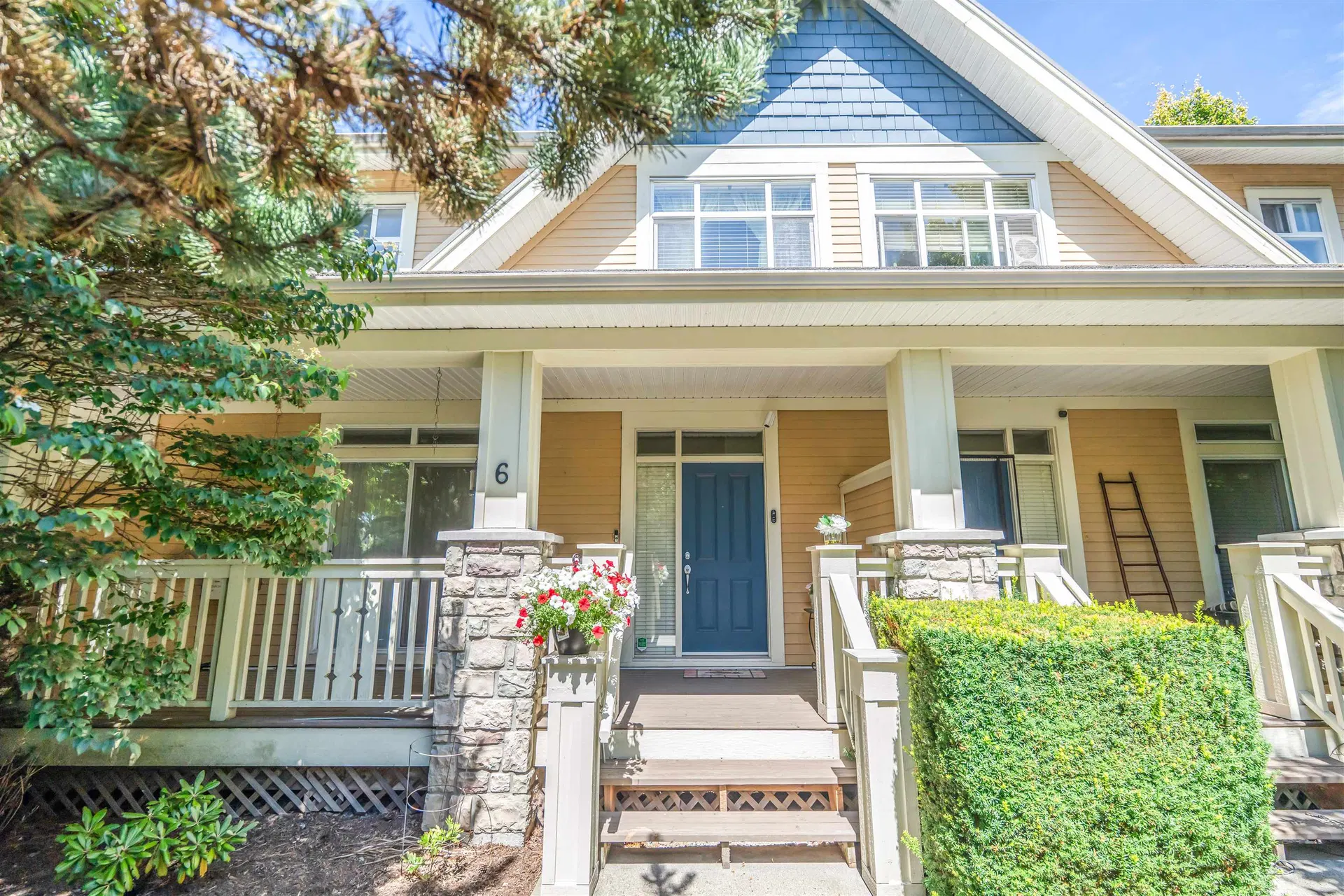 Photo 2 of 26 at #6 – 15237 36 Avenue