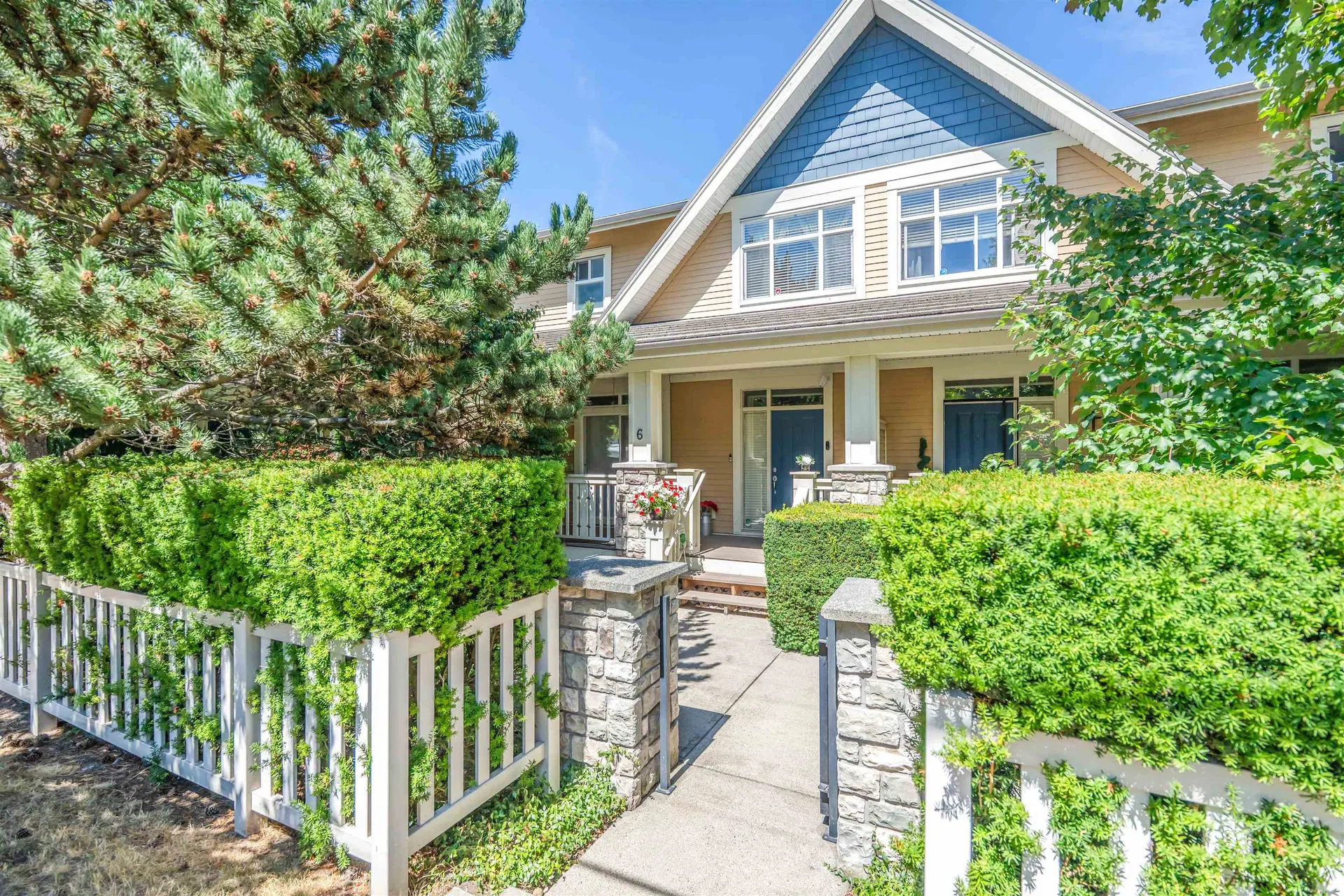 Photo 3 of 26 at #6 – 15237 36 Avenue