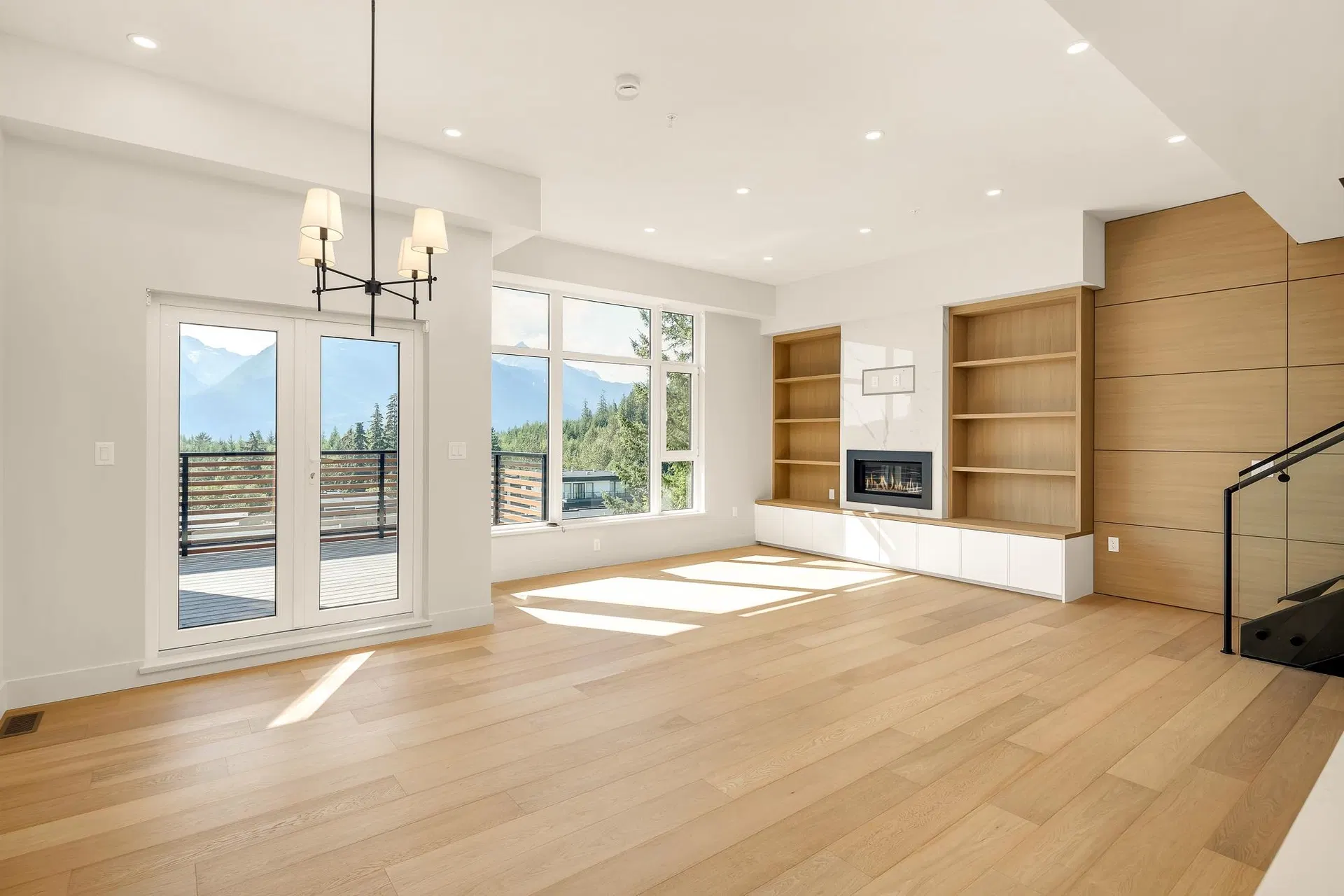 Photo 1 of 34 at #15 – 3407 Mamquam Road
