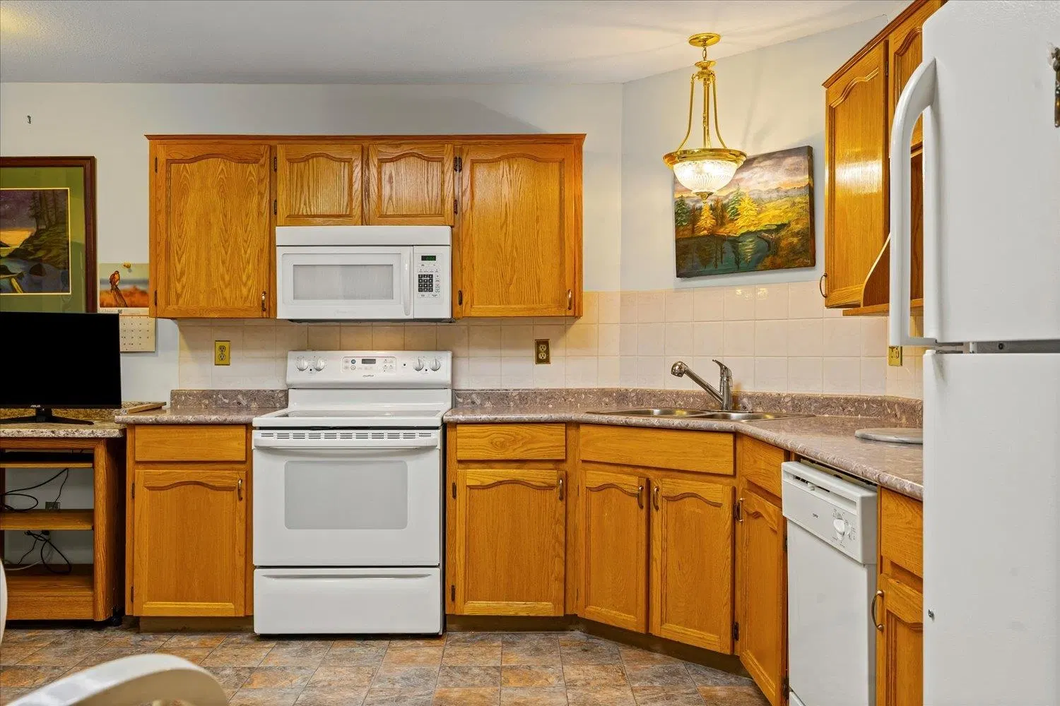 Photo 4 of 30 at #113 – 33030 George Ferguson Way