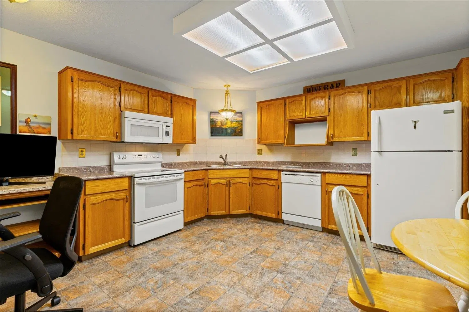 Photo 5 of 30 at #113 – 33030 George Ferguson Way