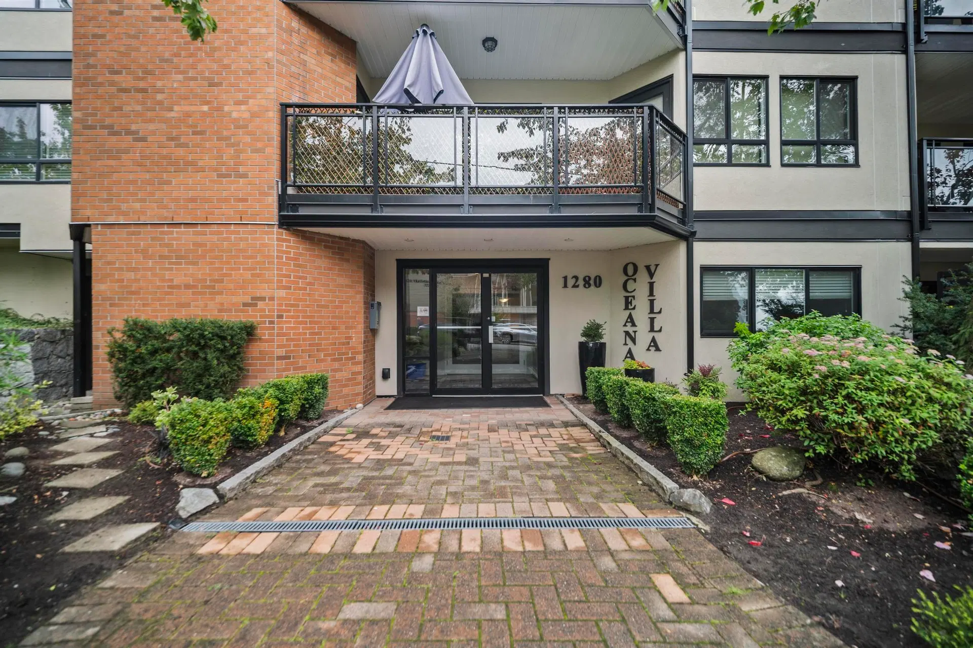 Photo 2 of 24 at #310 – 1280 Fir Street