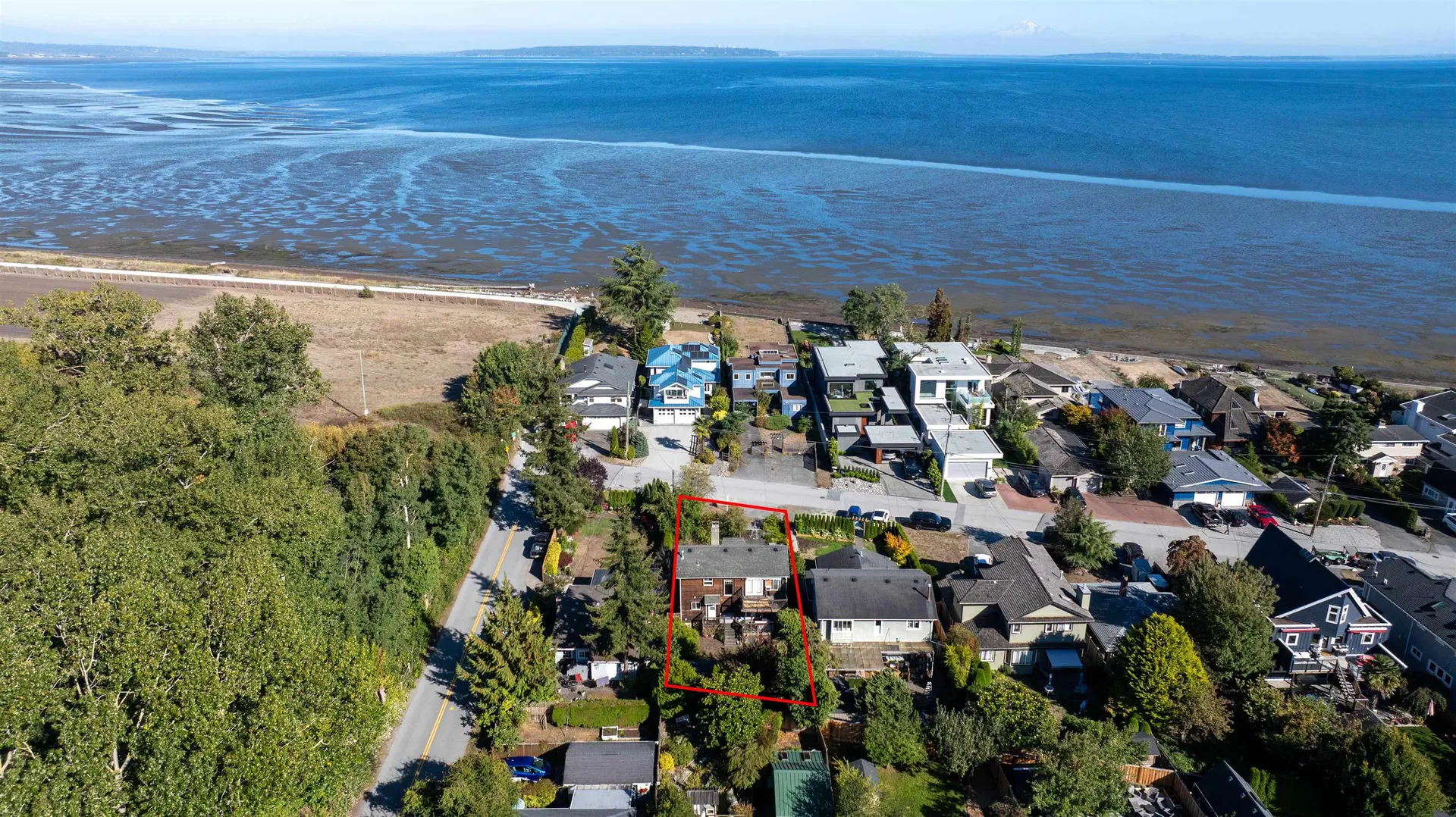 Photo 4 of 9 at 1741 Beach Grove Road