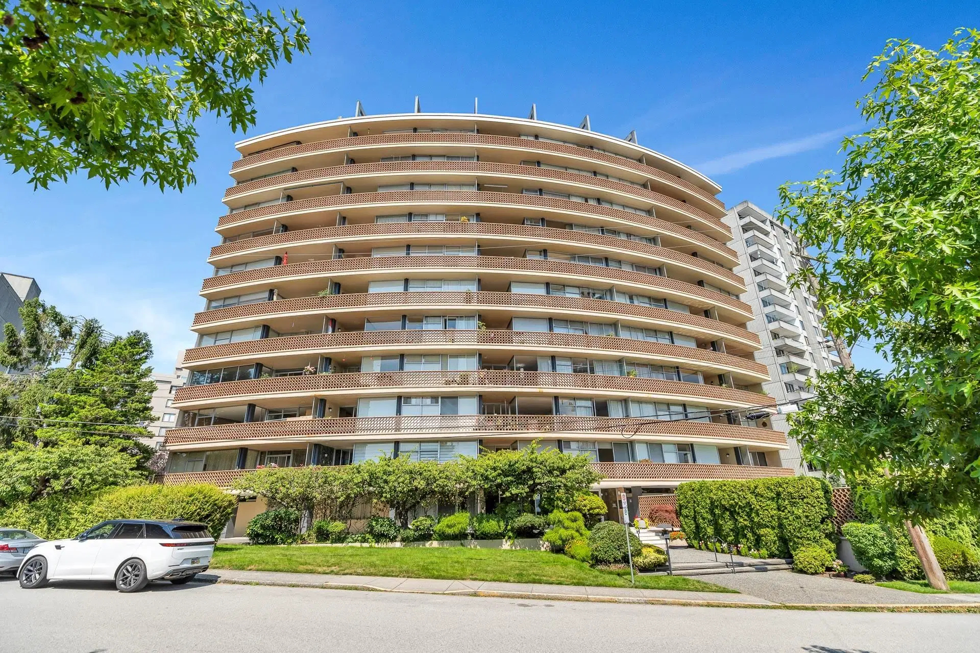 #101 – 2135 Argyle Avenue
