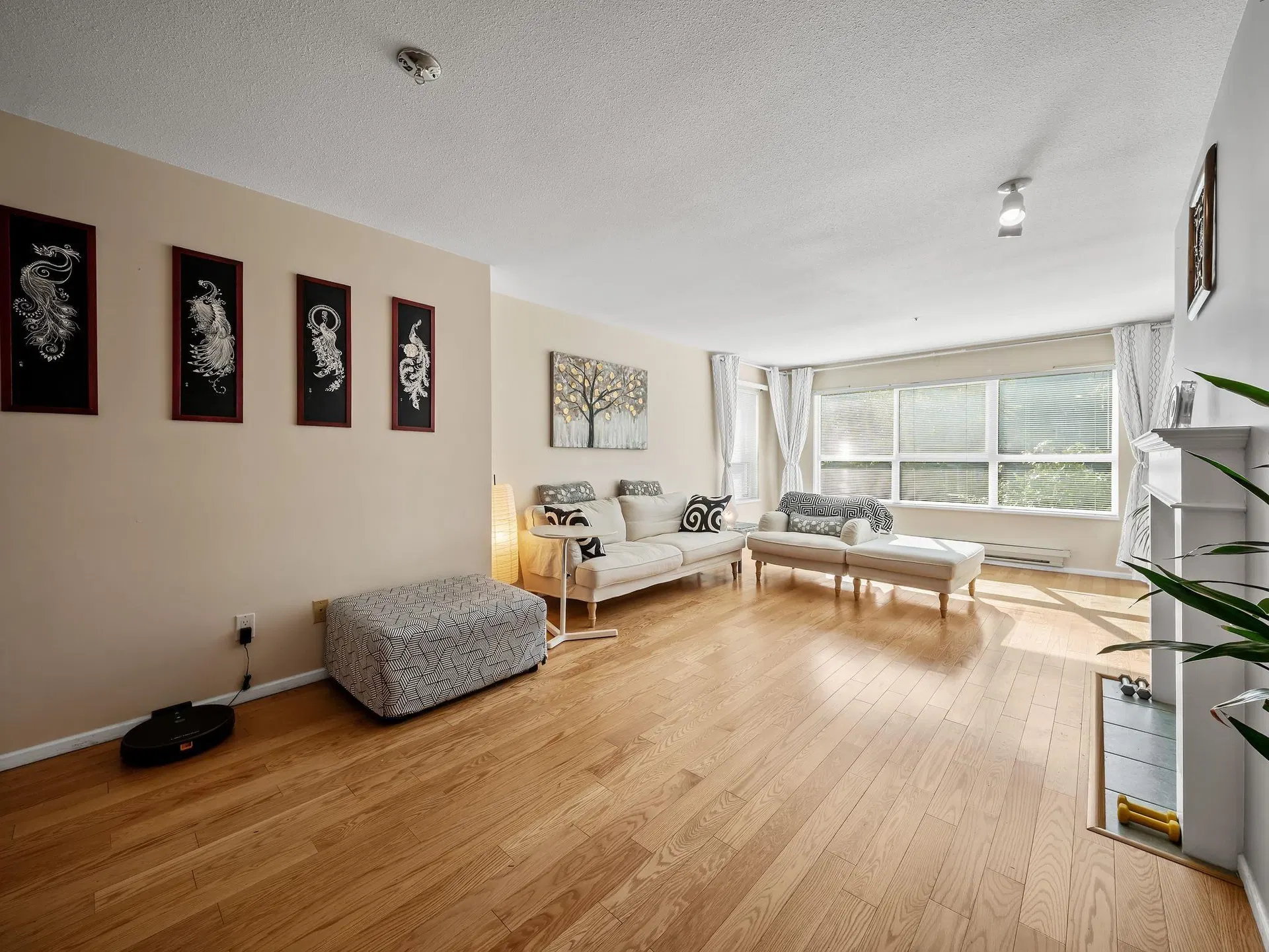 Photo 3 of 40 at #220 – 9688 148 Street